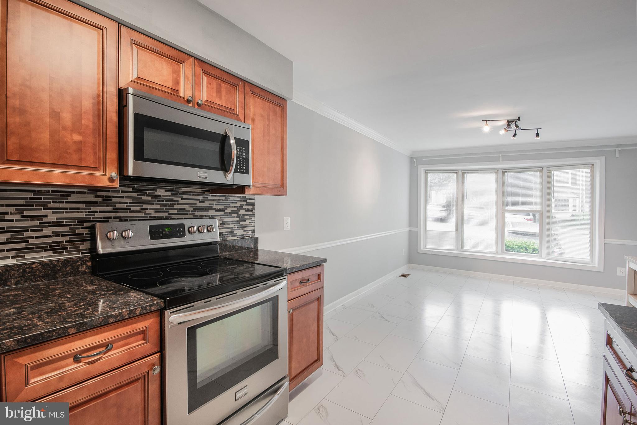 WESTMORELAND SQUARE - Residential