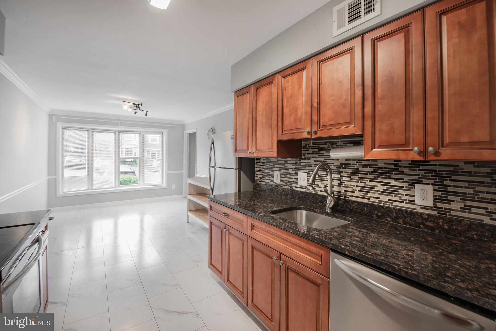 WESTMORELAND SQUARE - Residential