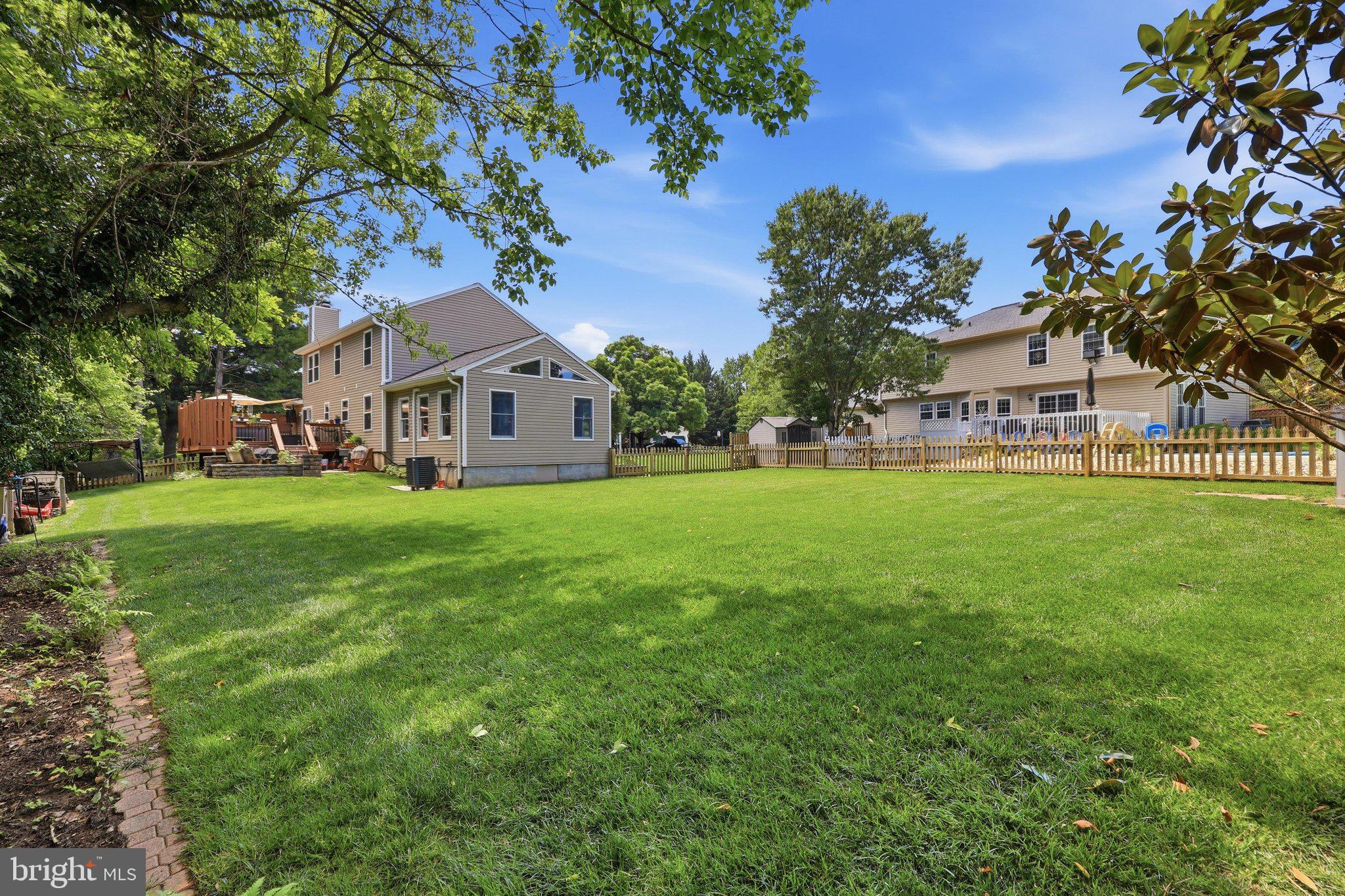 BEECH CREEK - Residential