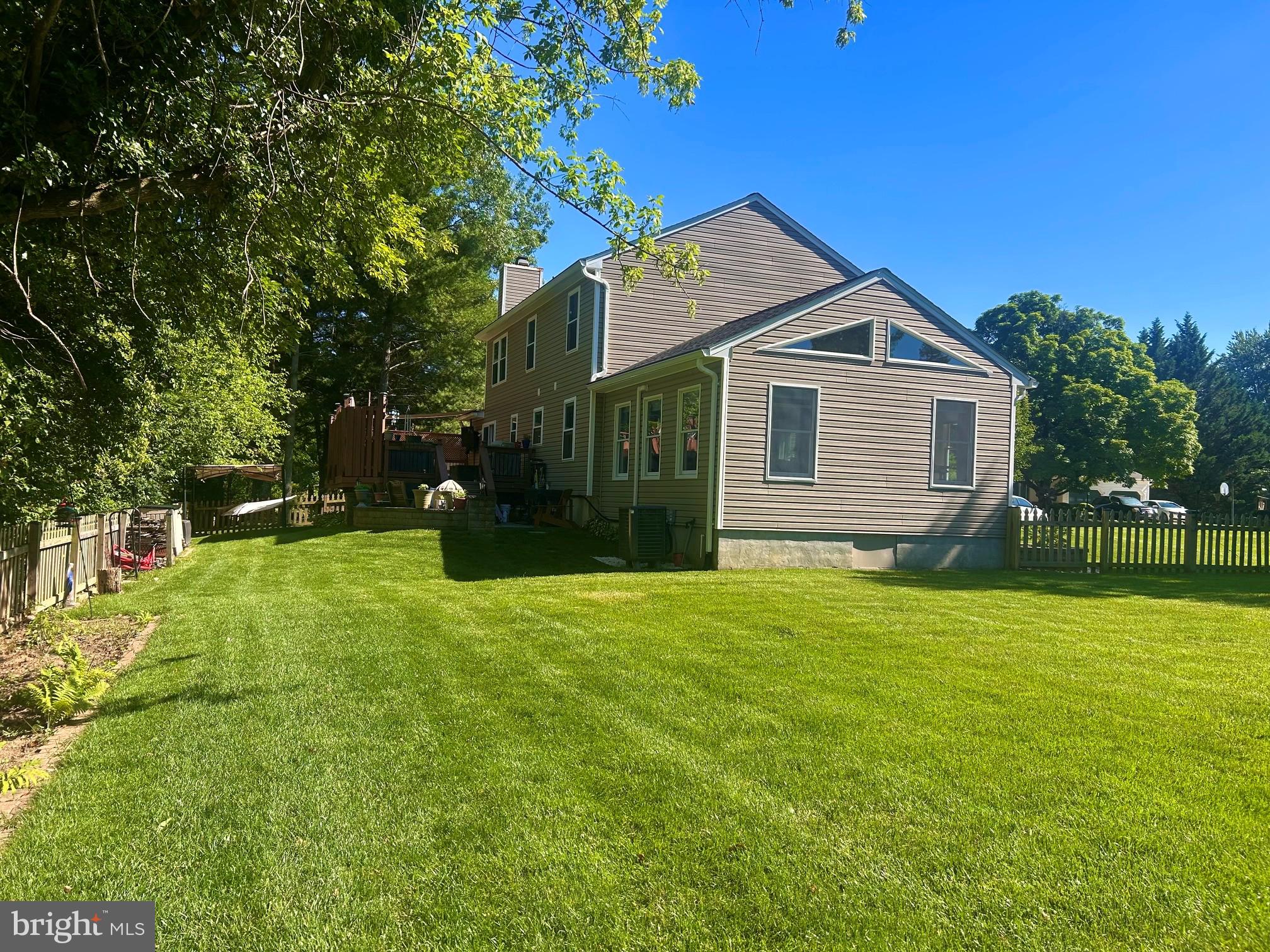 BEECH CREEK - Residential