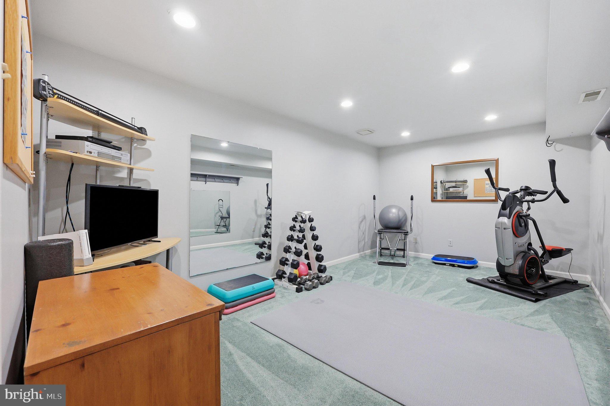 BEECH CREEK - Residential