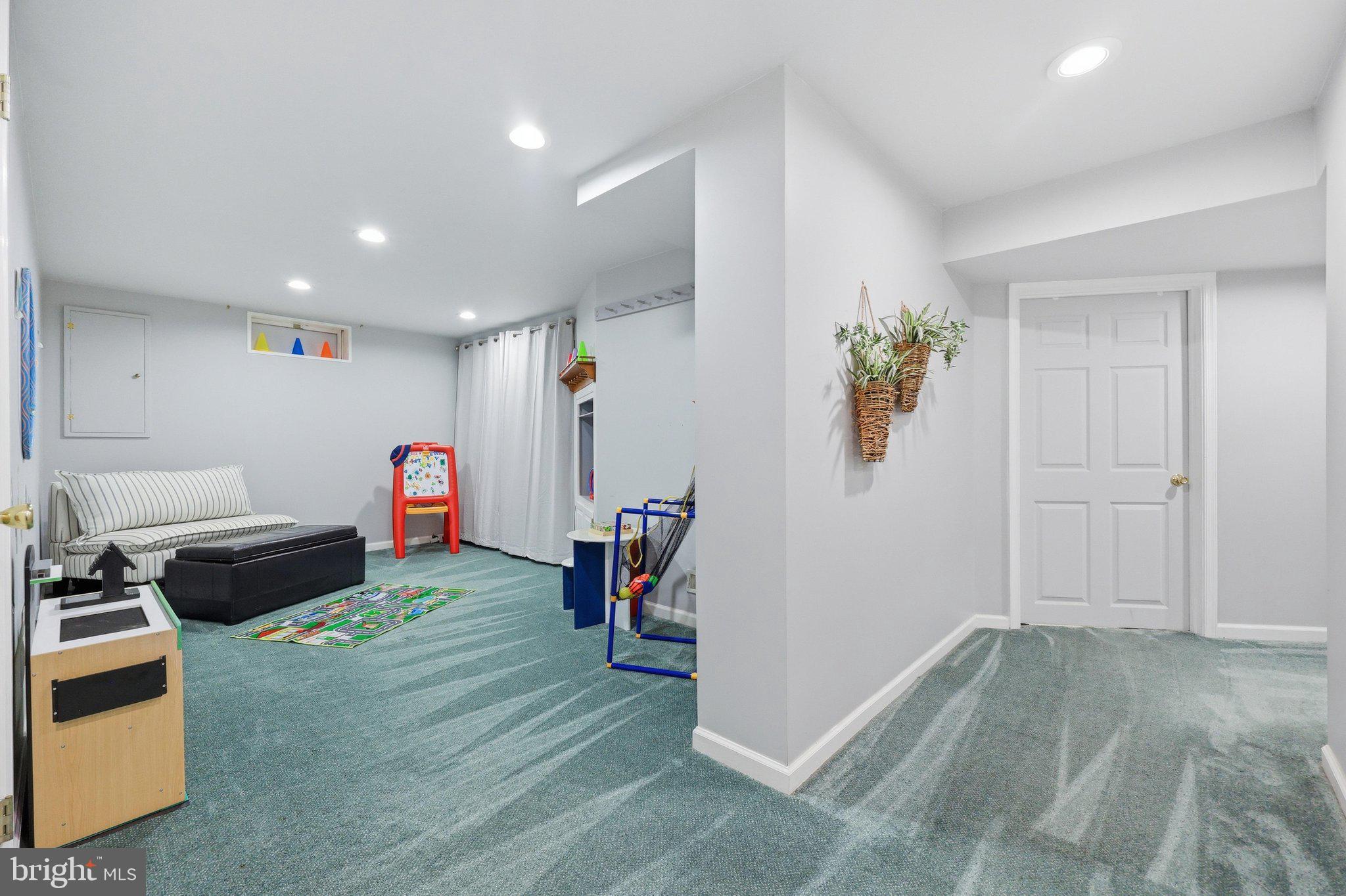 BEECH CREEK - Residential