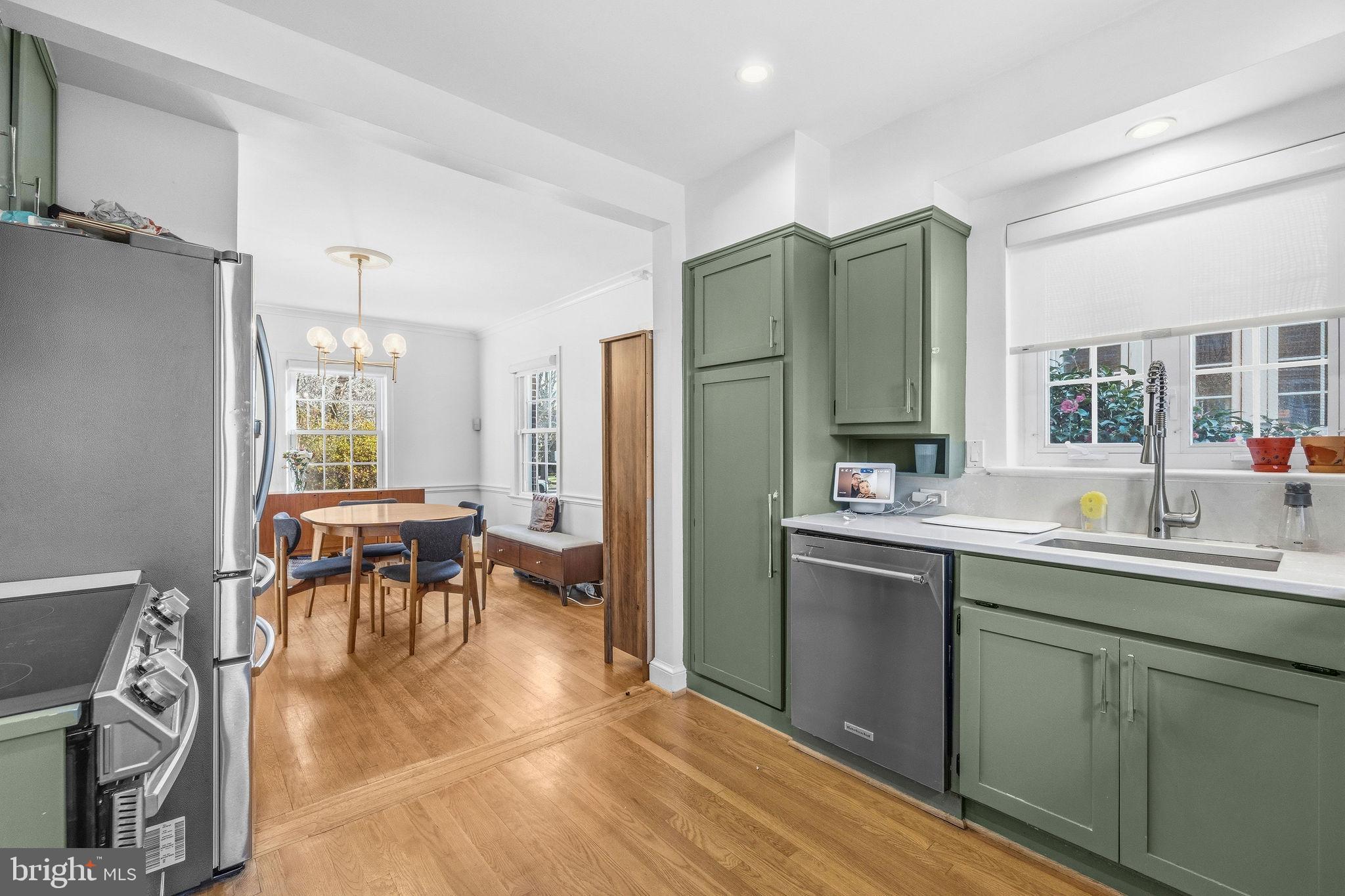 SPRING VALLEY - Residential