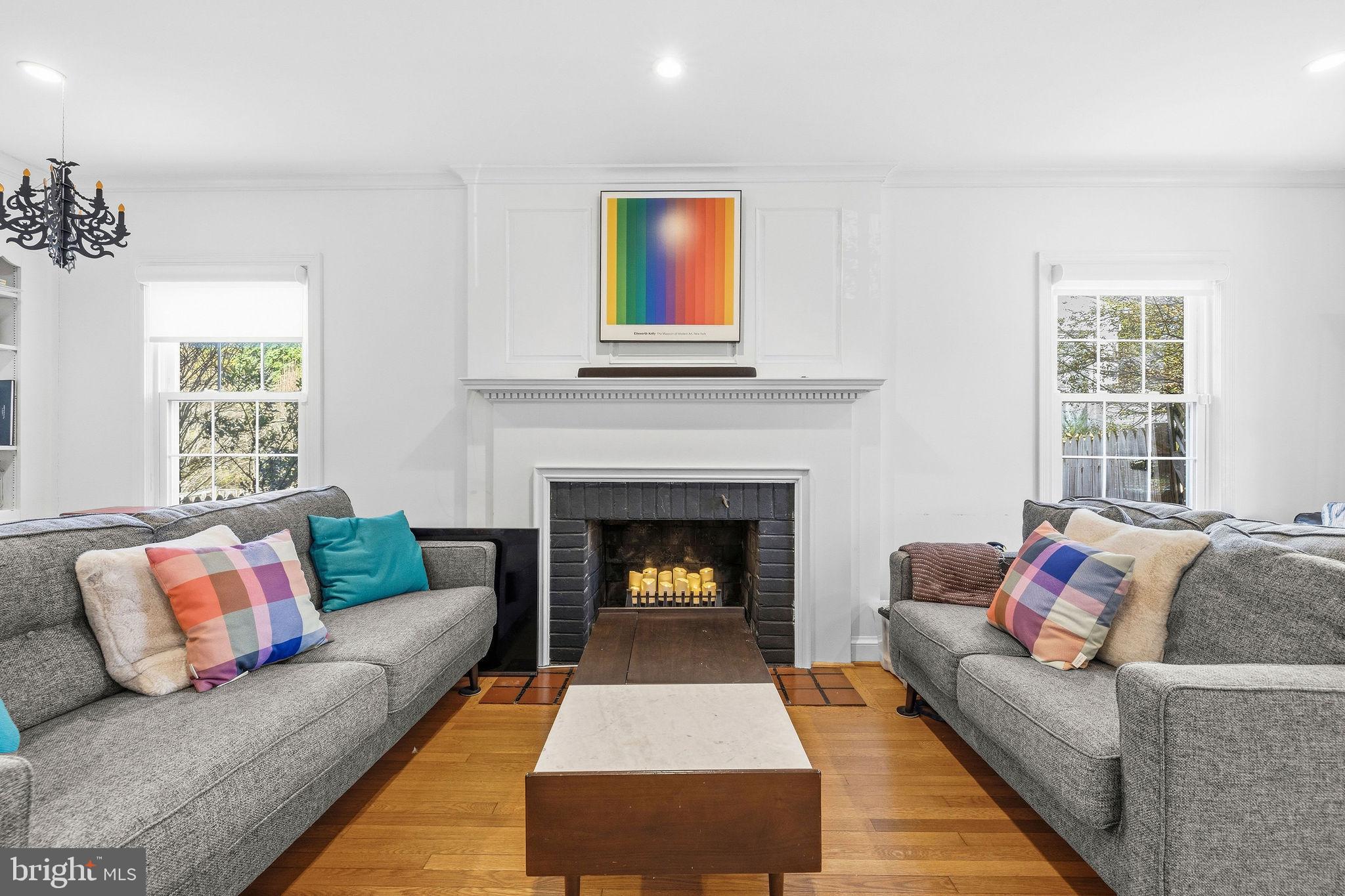 SPRING VALLEY - Residential