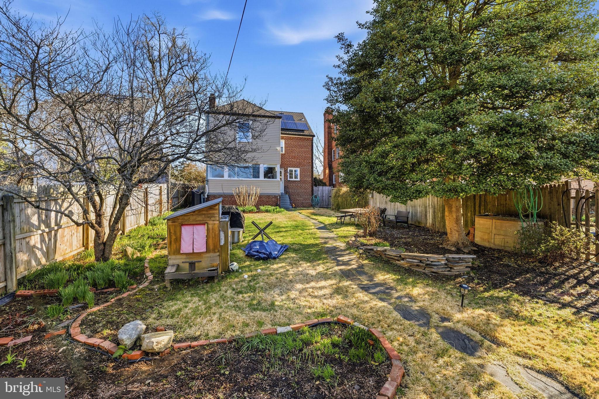 SPRING VALLEY - Residential
