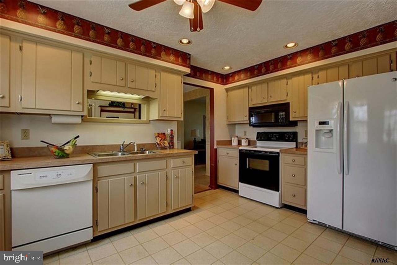 CAROL HEIGHTS - Residential