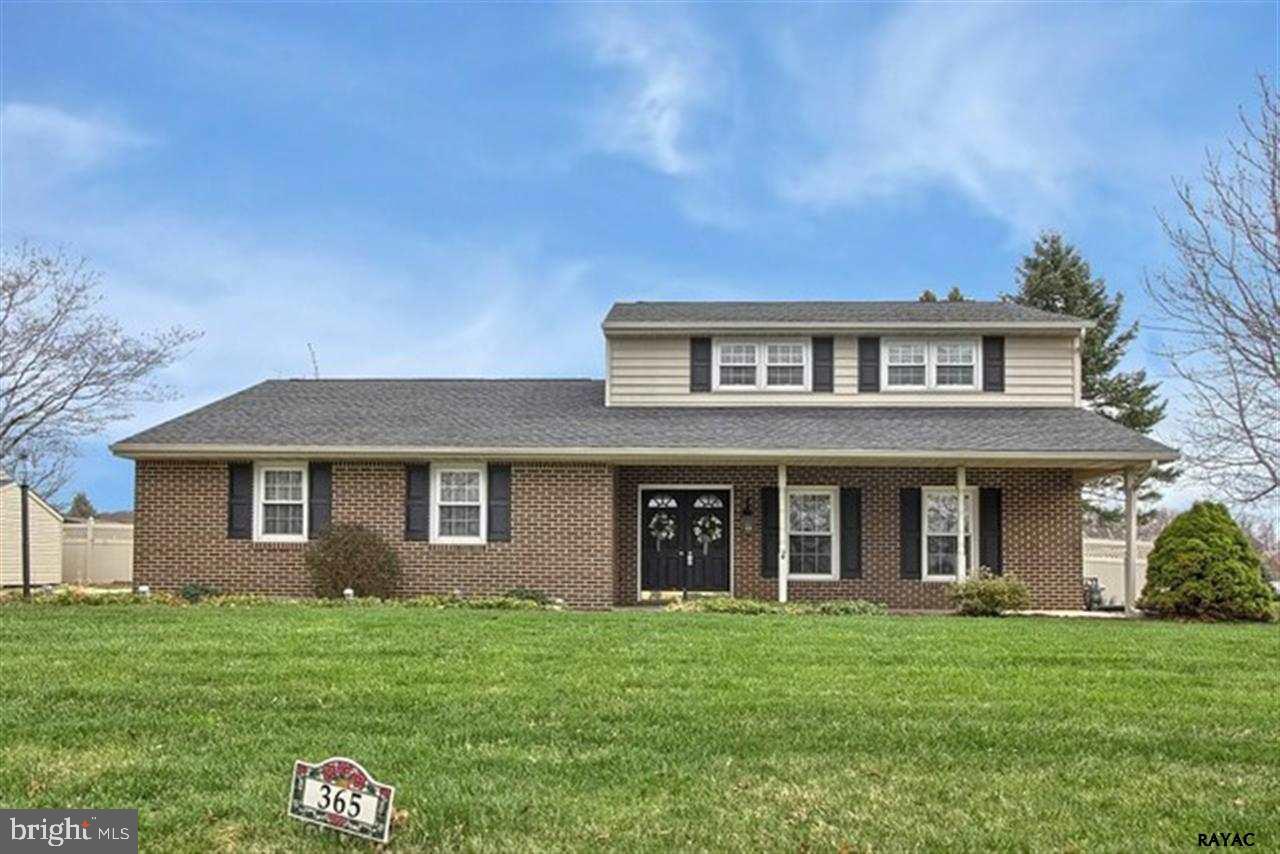 Welcome to comfortable living. Beautiful brick front w/side load garage, double door entry & front porch lead to a cozy home w/large formal LR, separate DR, 1st flr Ldry, Family Room w/Gas FP & a 3 seasons room that leads to a patio overlooking a large level backyard &swimming pool. New furnace, AC & Hot water heater 2012/ NEW ROOF & Basement Waterproofing 2014