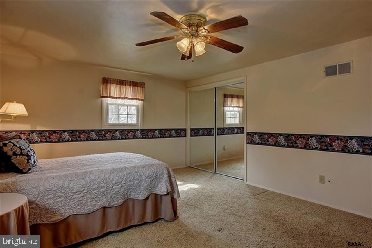 CAROL HEIGHTS - Residential