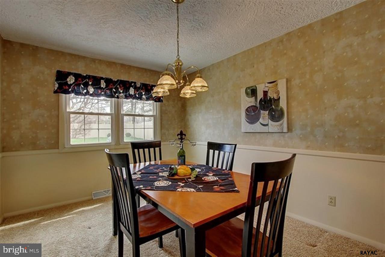 CAROL HEIGHTS - Residential