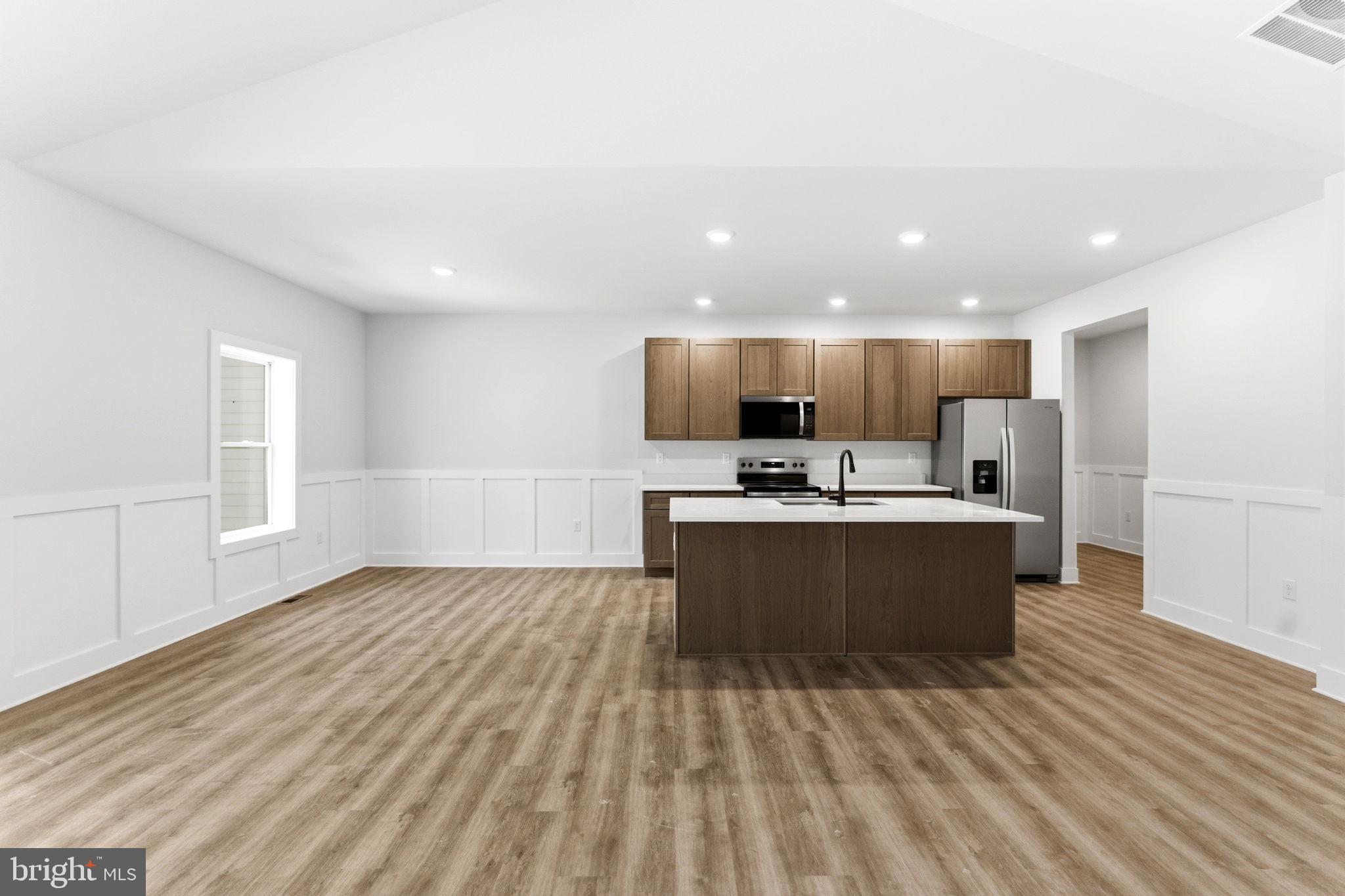 WINDFALL ACRES - Residential