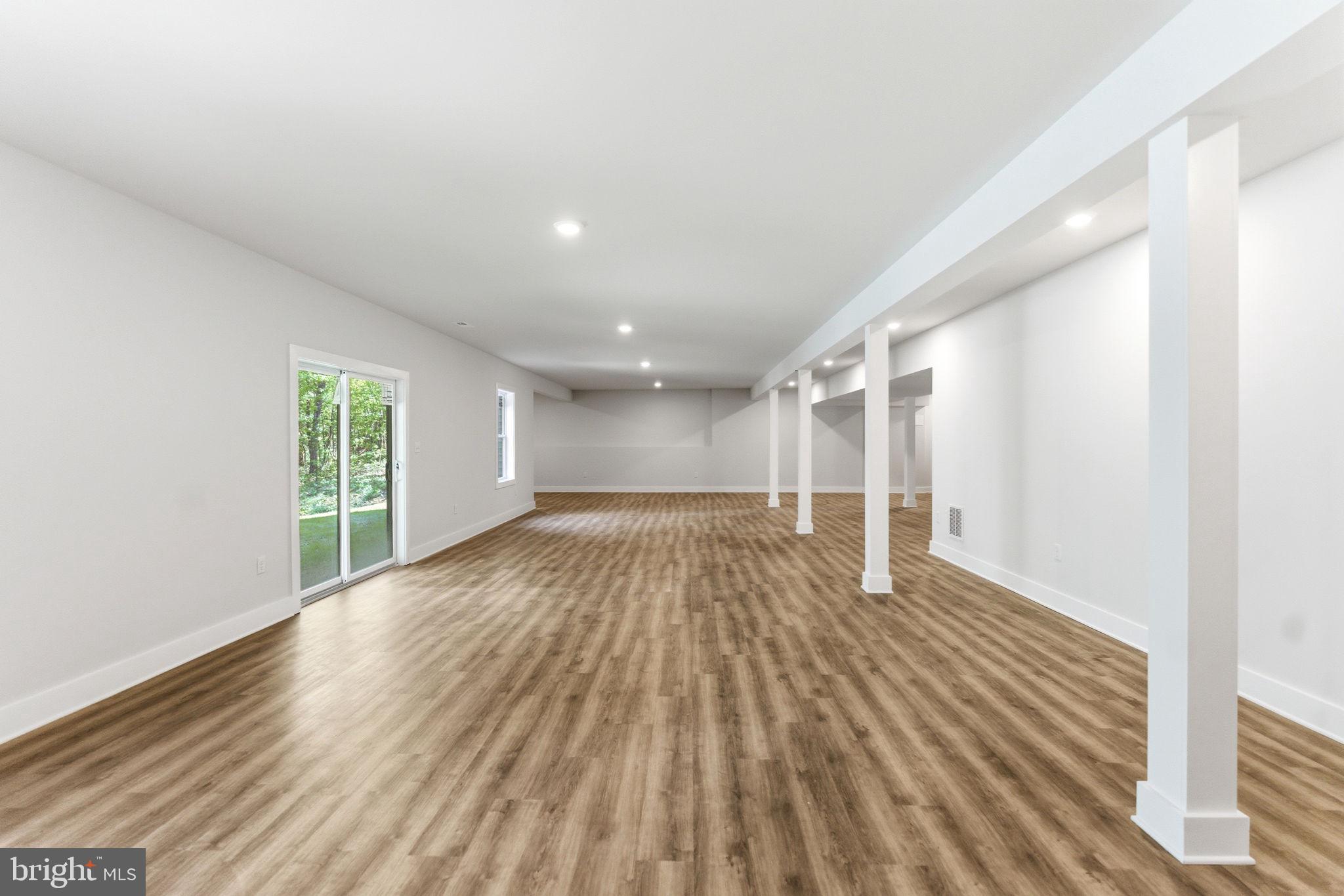 WINDFALL ACRES - Residential