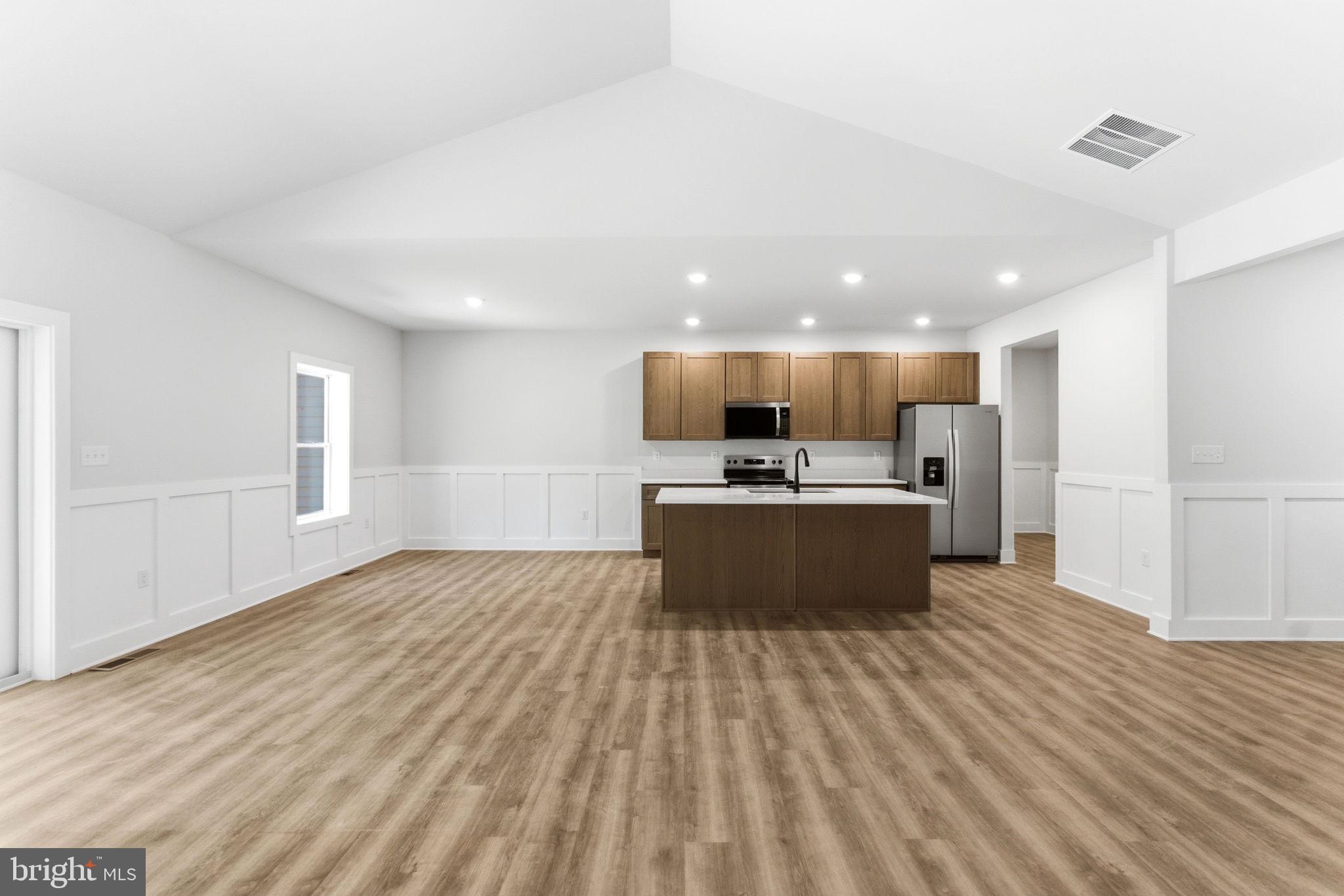 WINDFALL ACRES - Residential