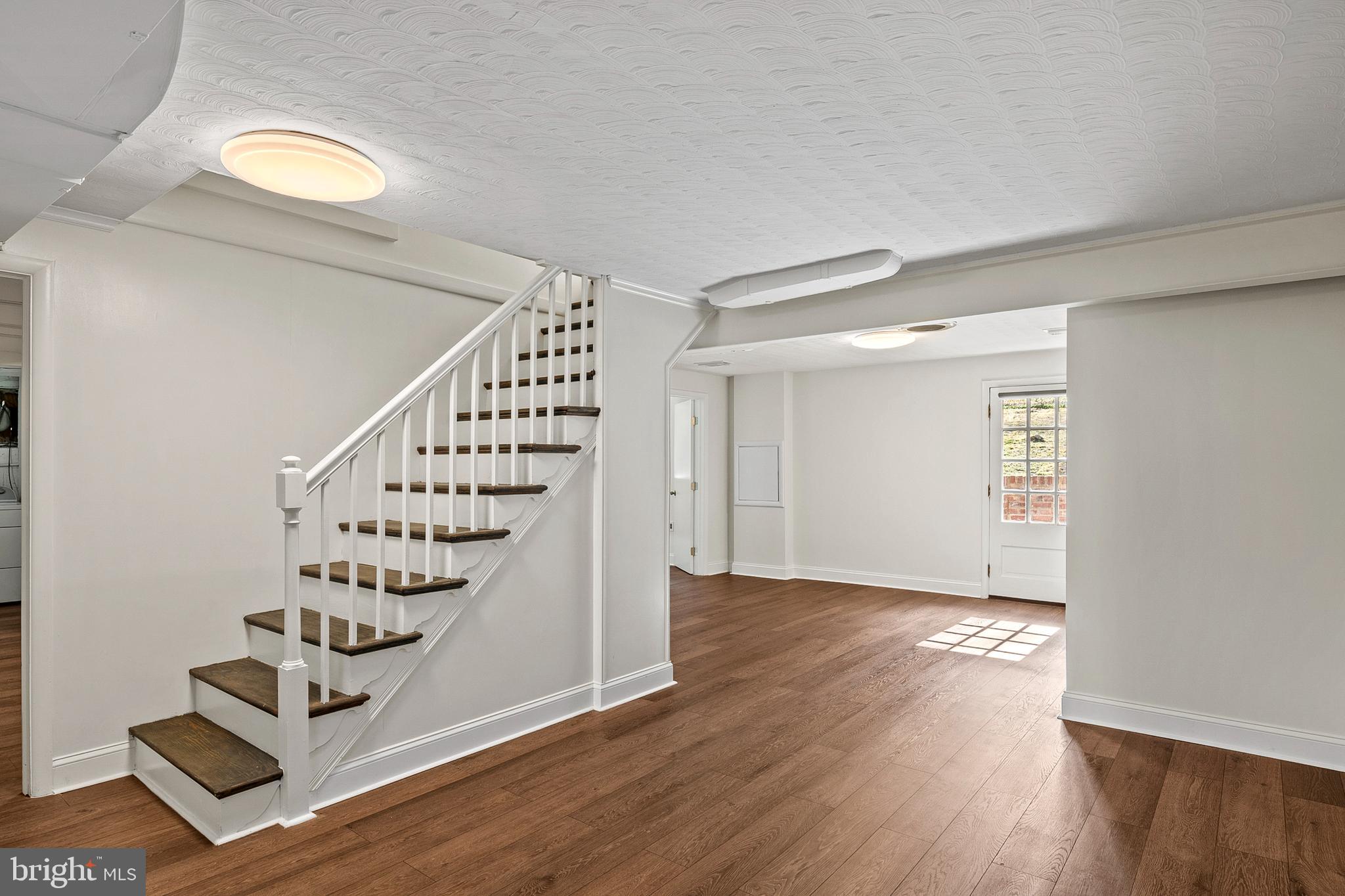 WESTMORELAND HILLS - Residential