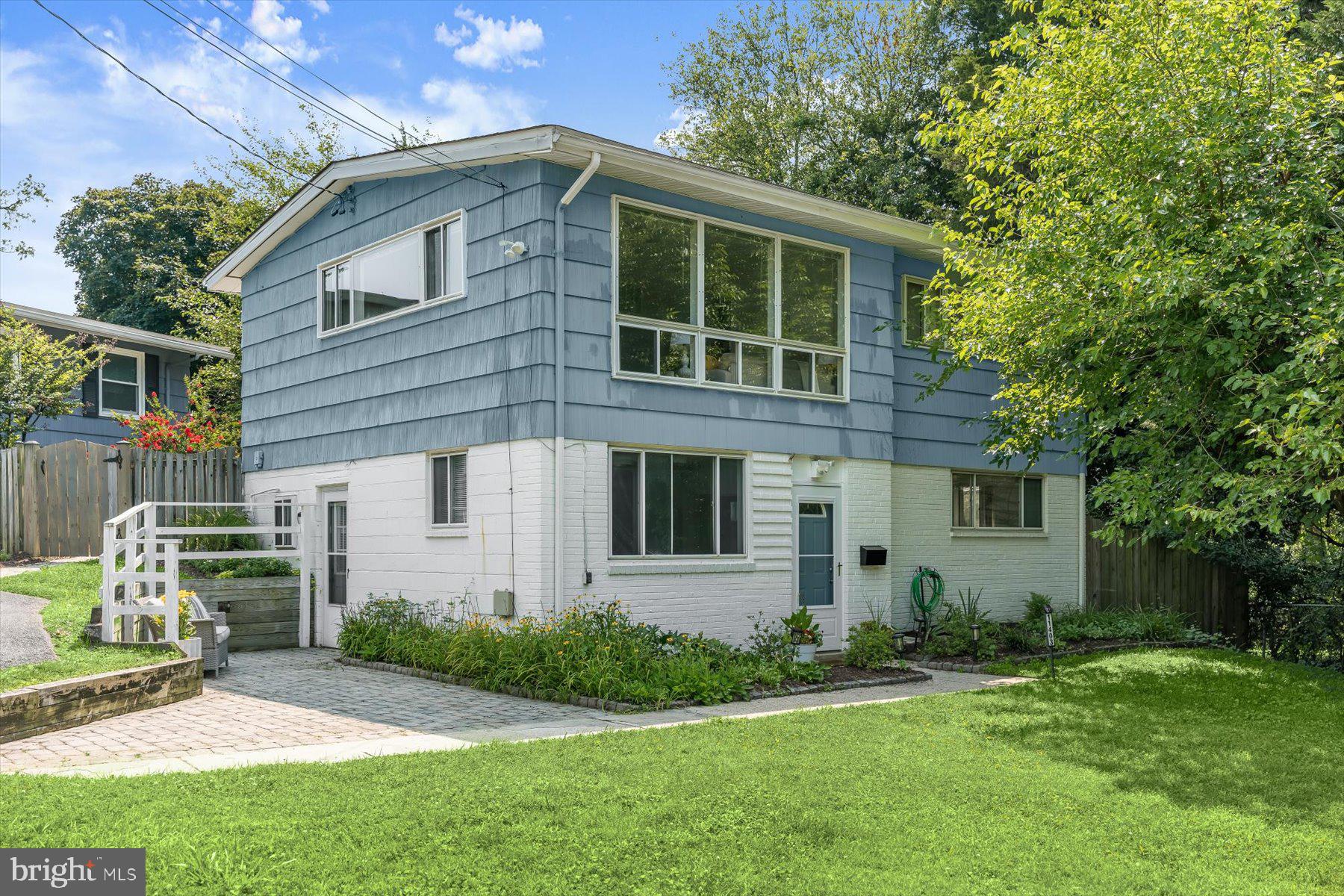 ROCK CREEK PALISADES - Residential