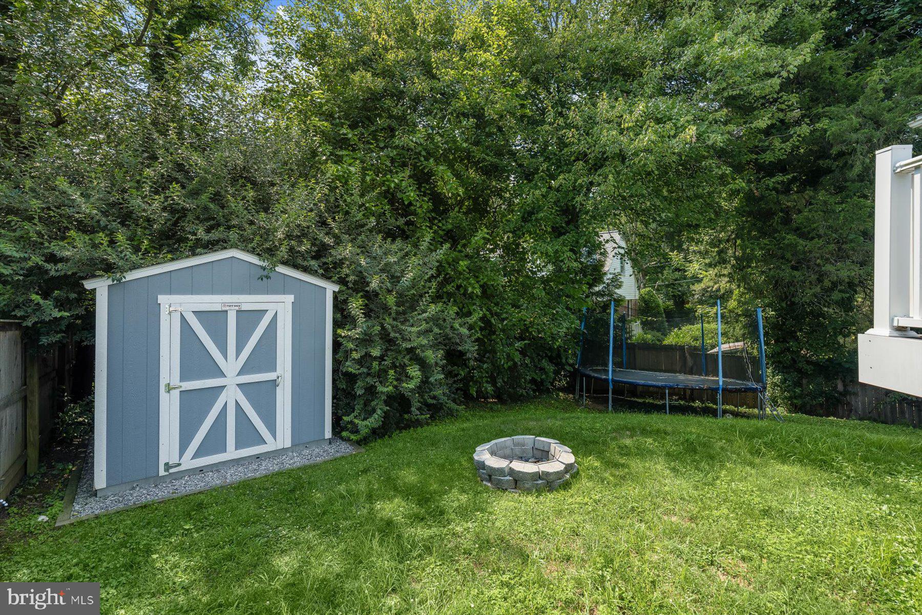 ROCK CREEK PALISADES - Residential