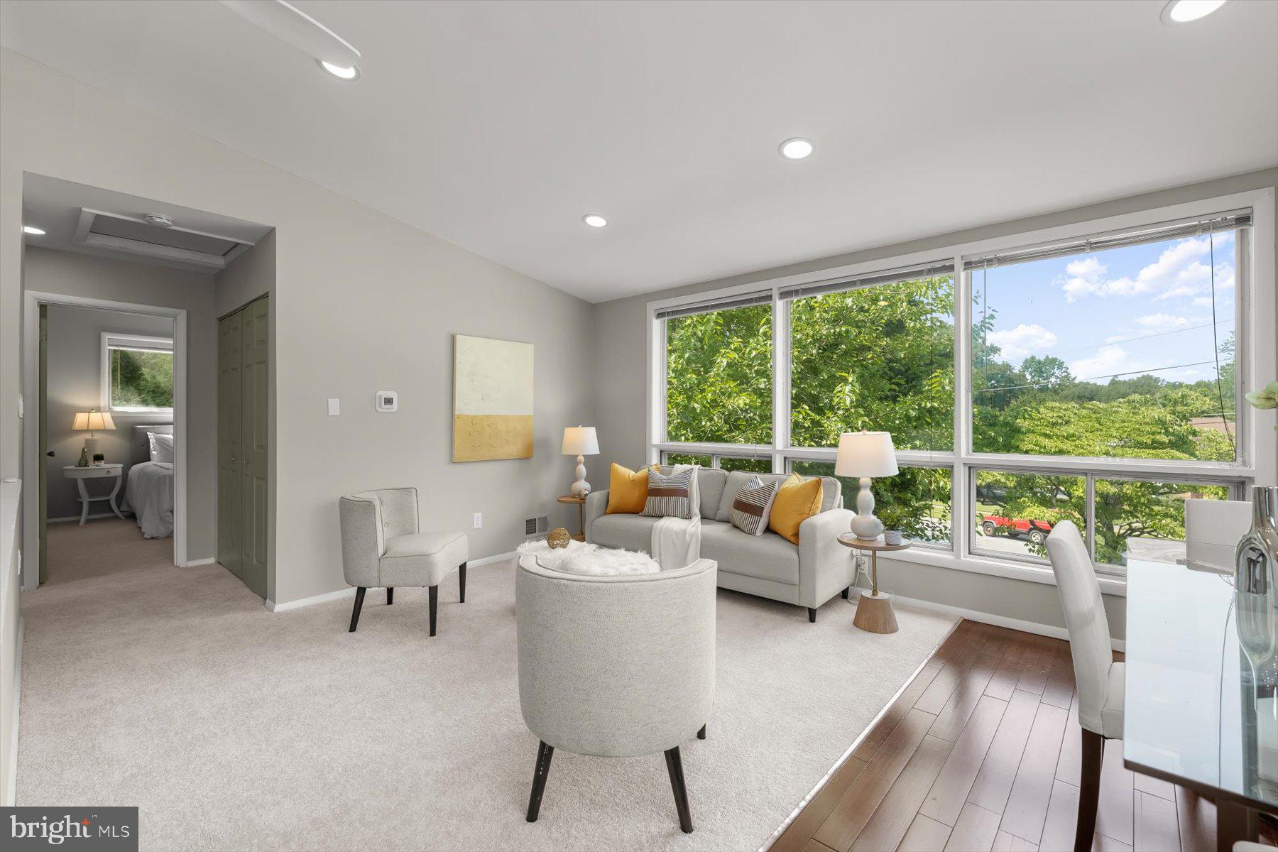 ROCK CREEK PALISADES - Residential