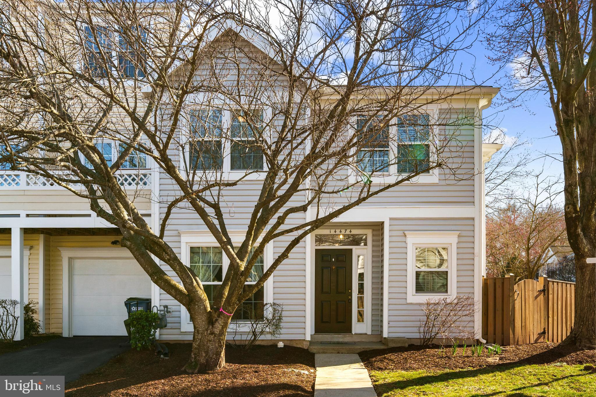 LIFESTYLE AT SULLY STATION - Residential