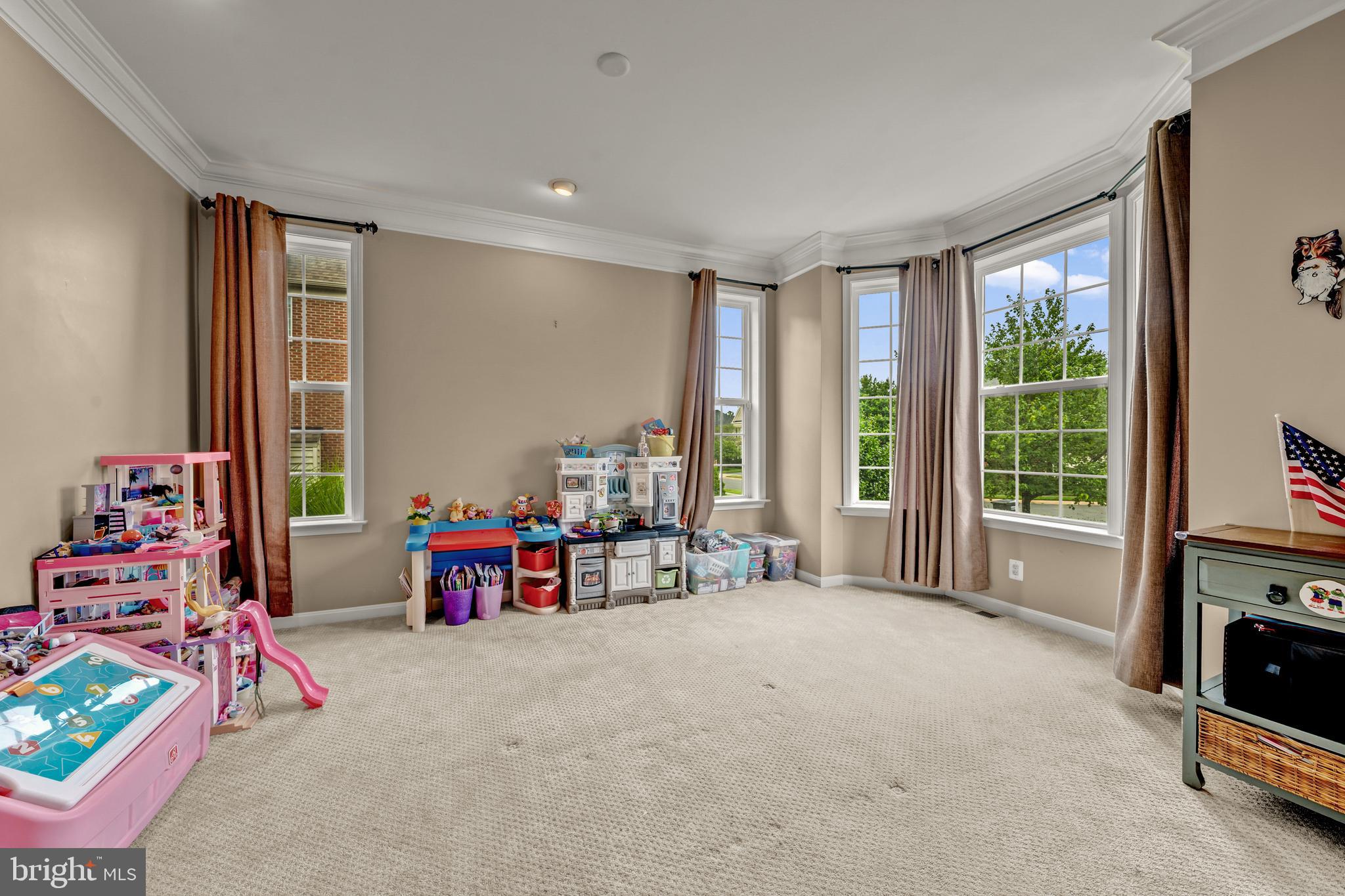 THE REGENTS AT LAKE MANASSAS - Residential