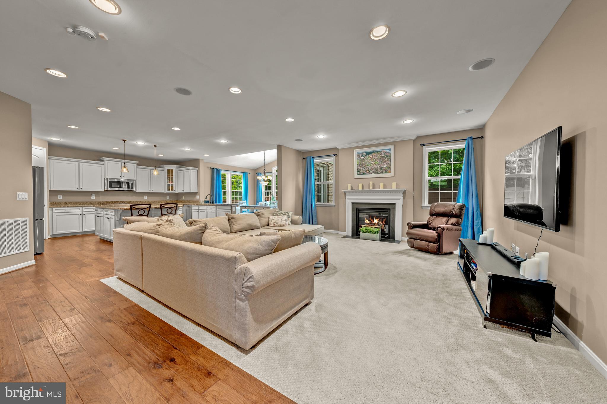 THE REGENTS AT LAKE MANASSAS - Residential