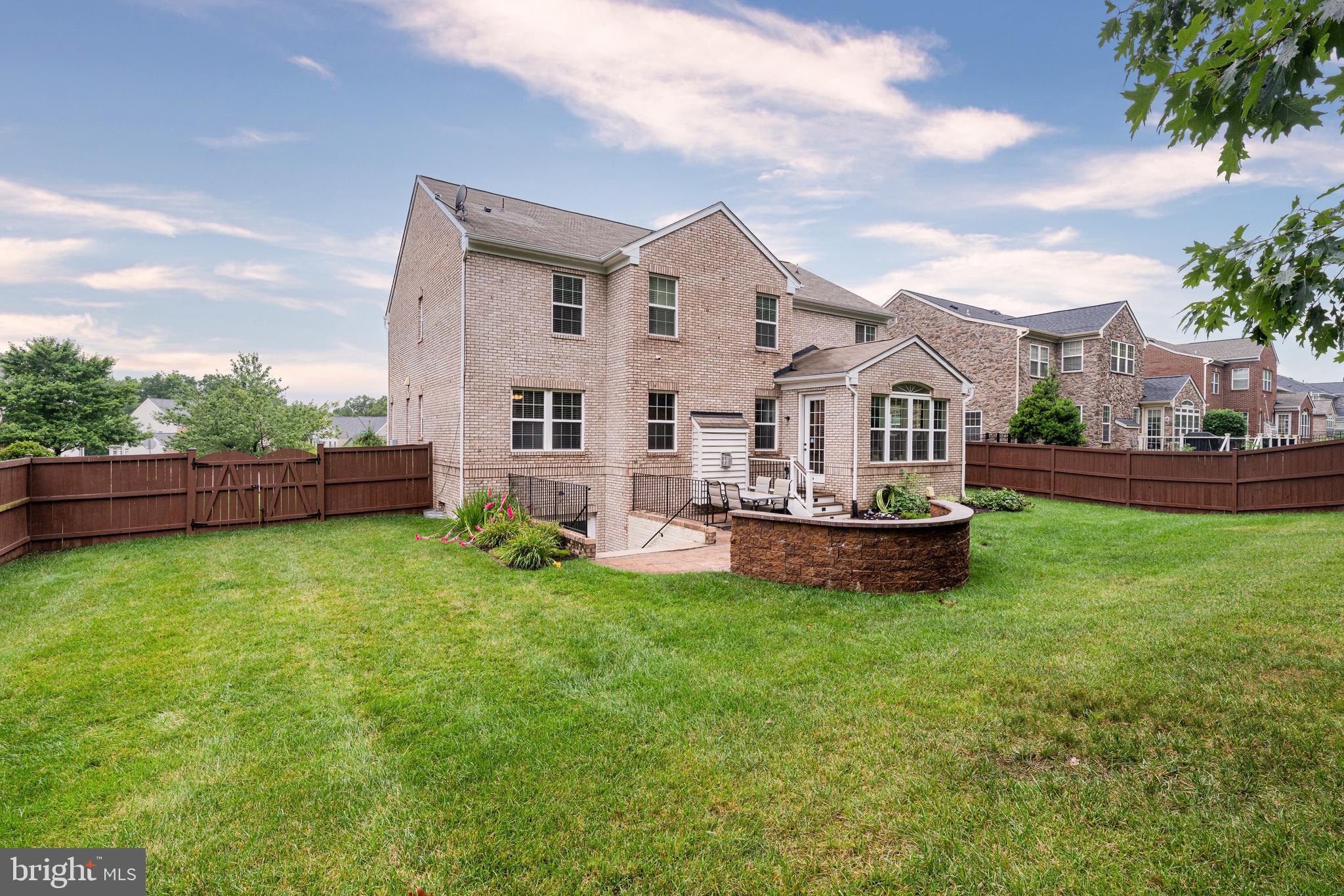 THE REGENTS AT LAKE MANASSAS - Residential