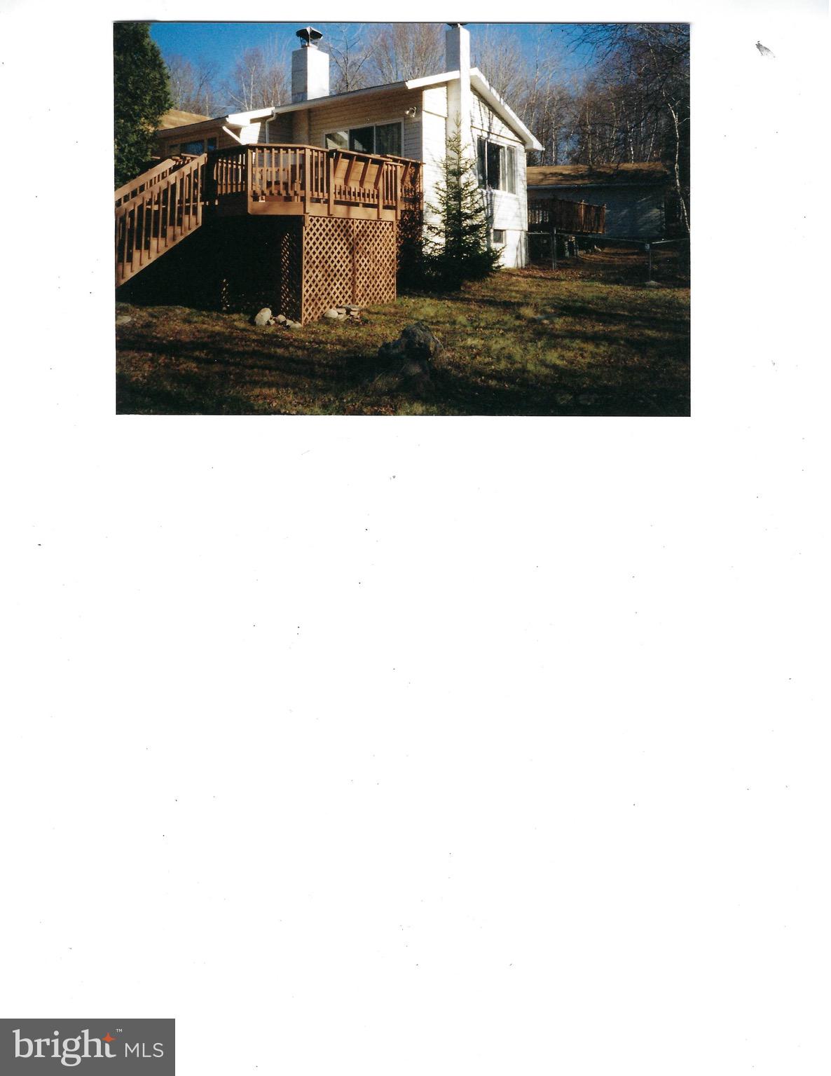 ARROWHEAD  LAKES - Residential