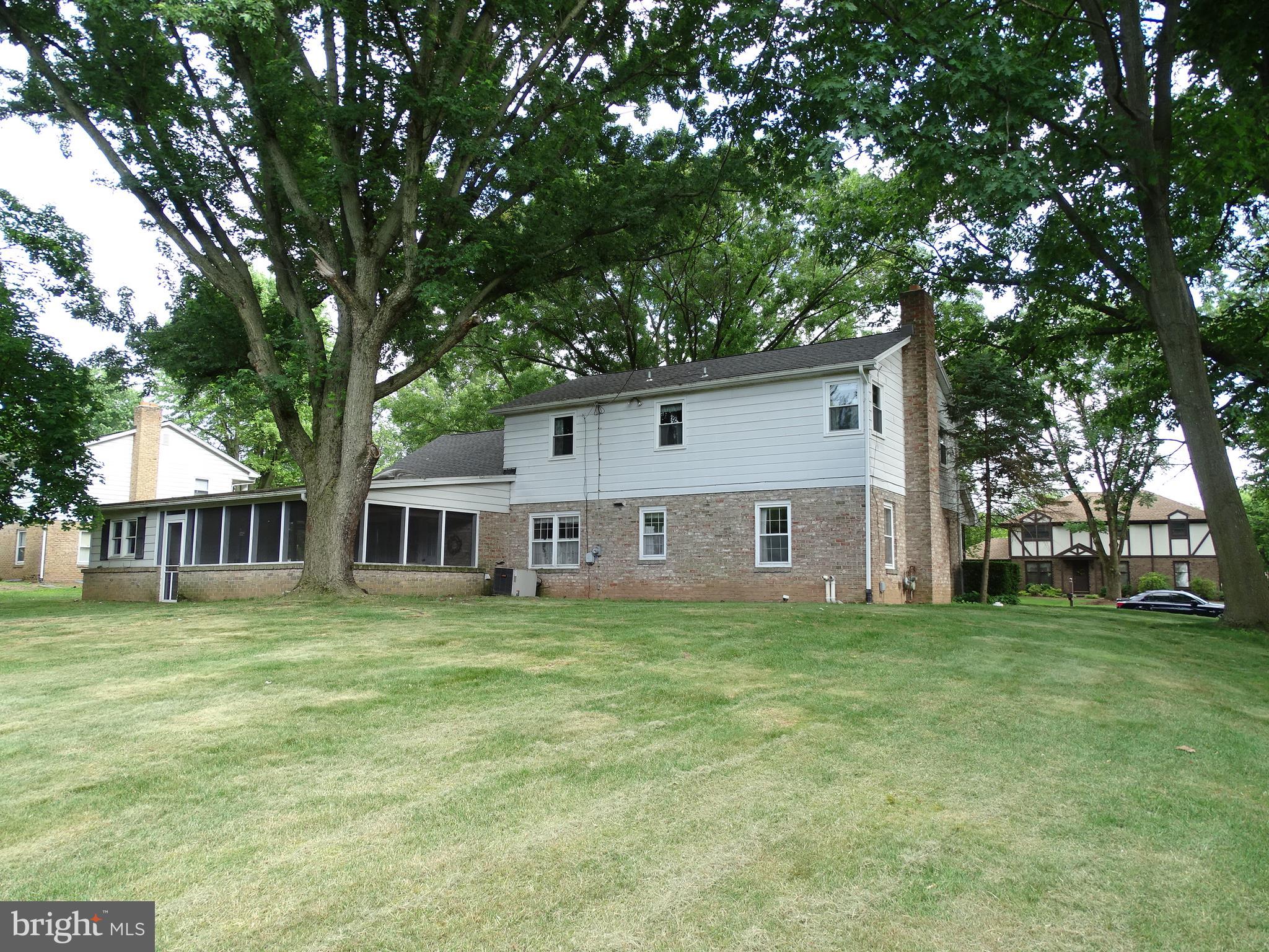 OUTDOOR COUNTRY CLUB - Residential