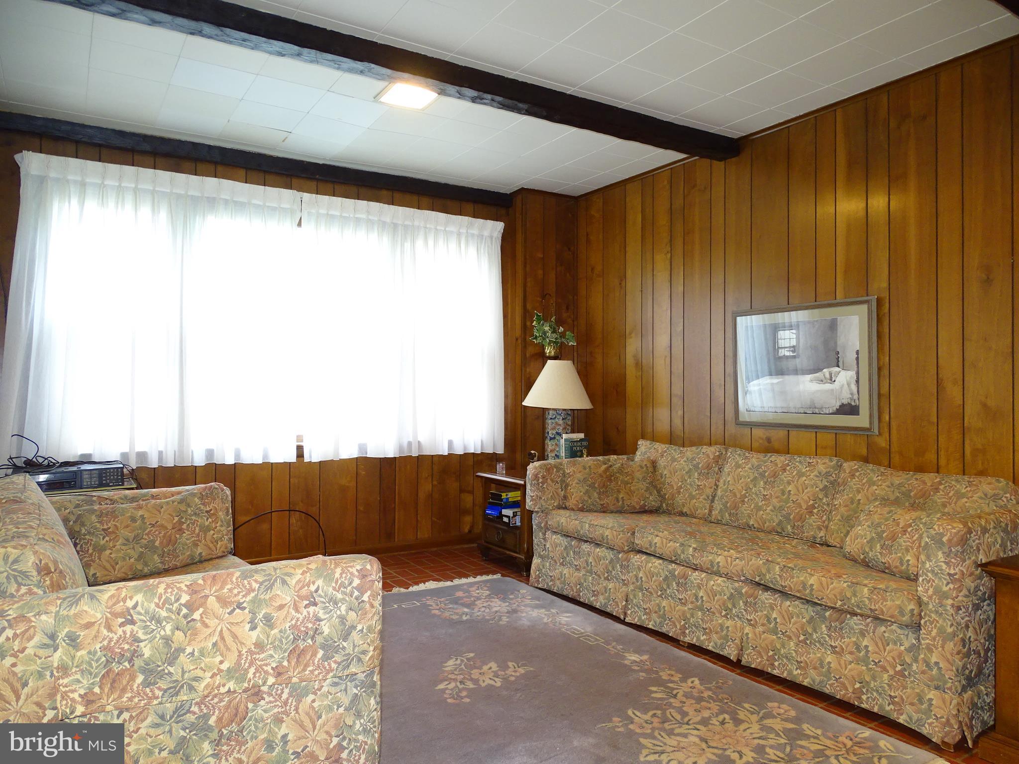 OUTDOOR COUNTRY CLUB - Residential