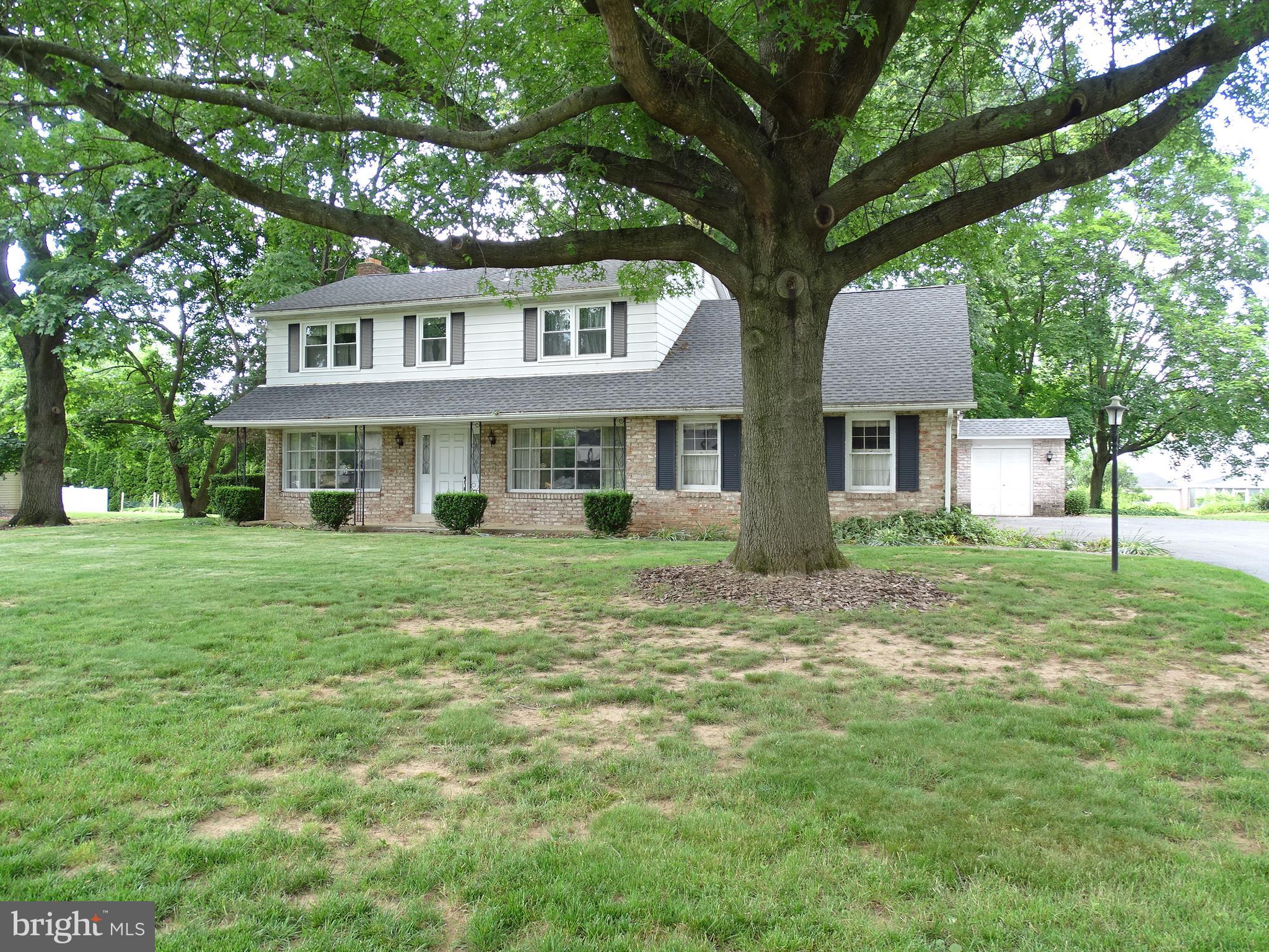 OUTDOOR COUNTRY CLUB - Residential