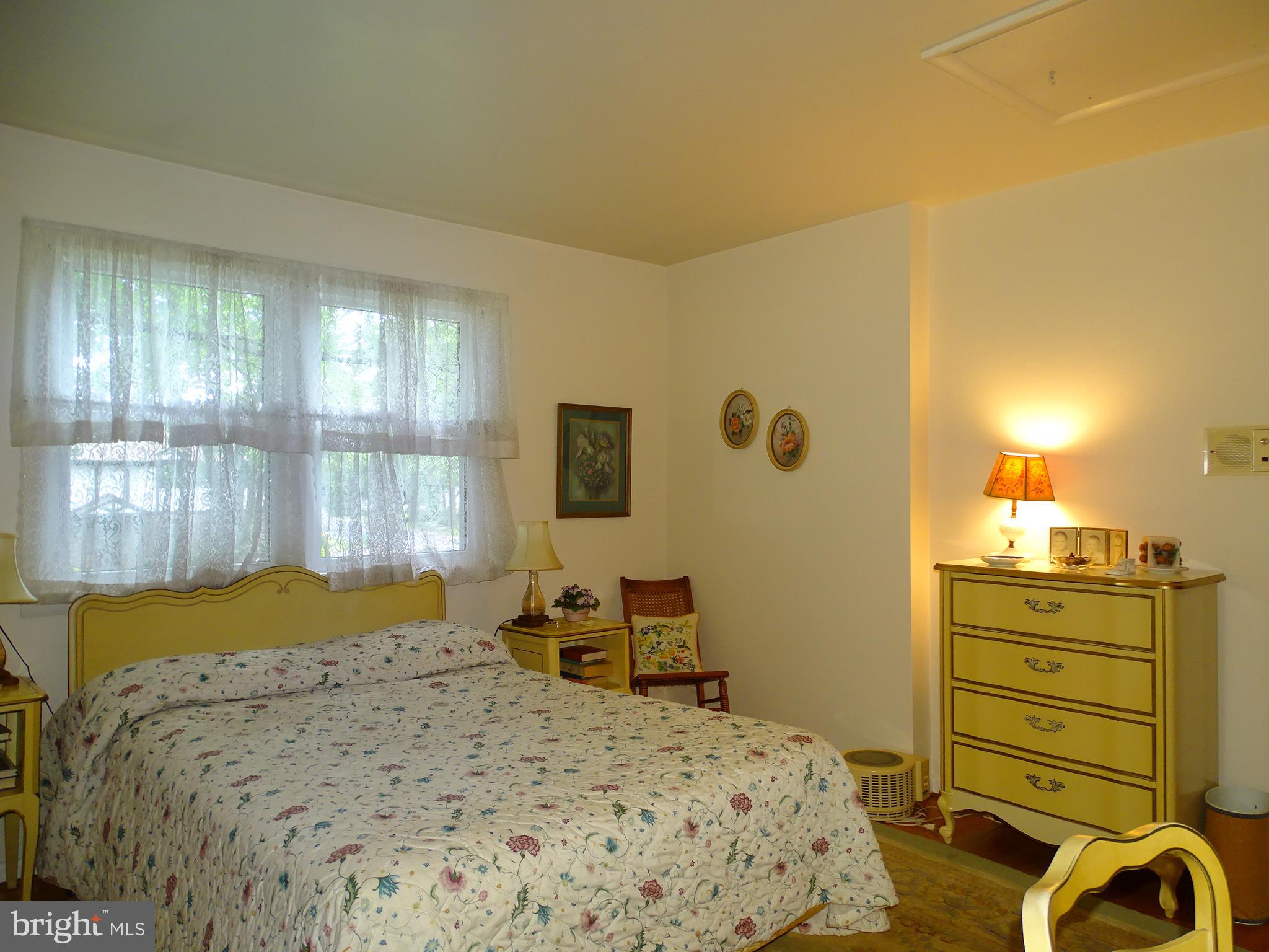 OUTDOOR COUNTRY CLUB - Residential