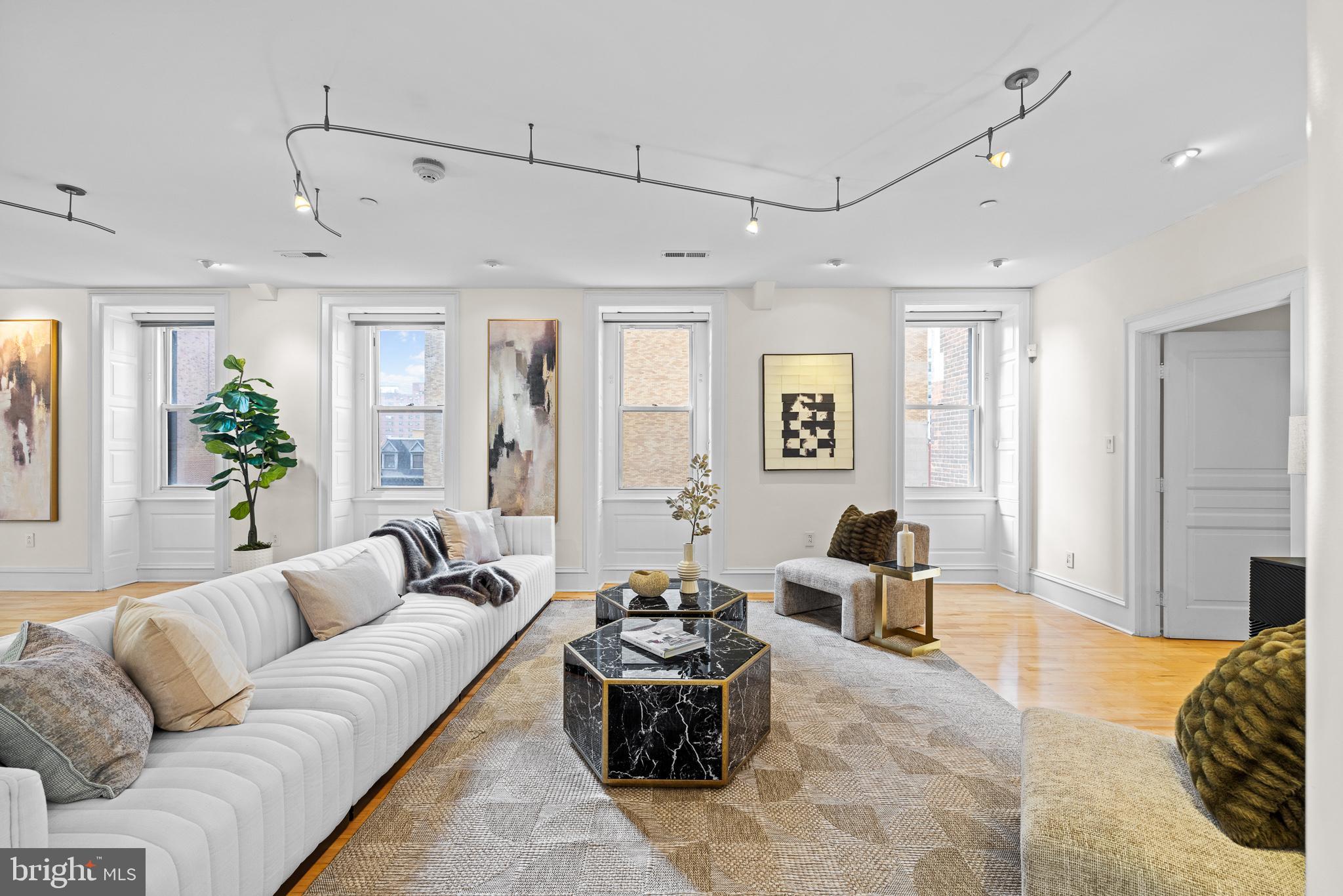 RITTENHOUSE SQUARE - Residential