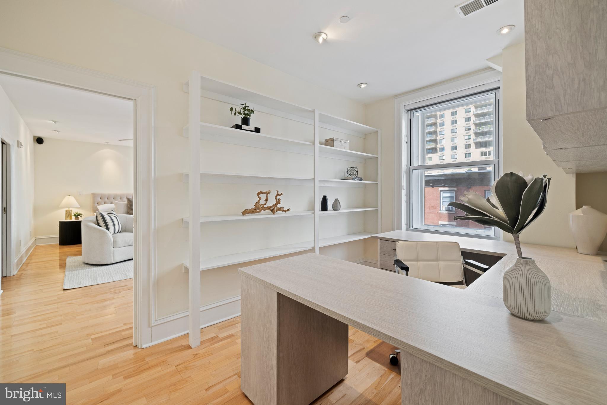 RITTENHOUSE SQUARE - Residential
