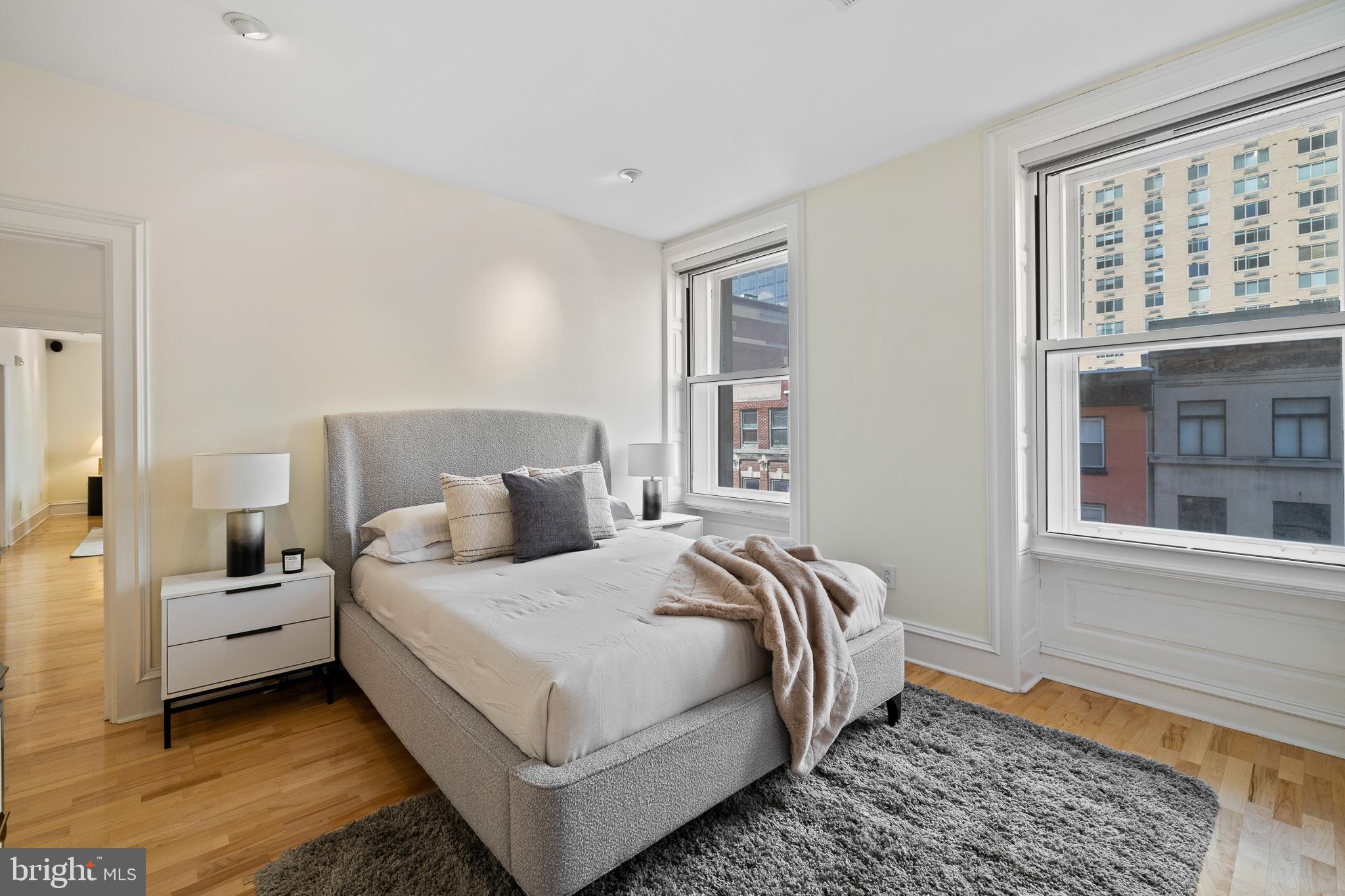 RITTENHOUSE SQUARE - Residential