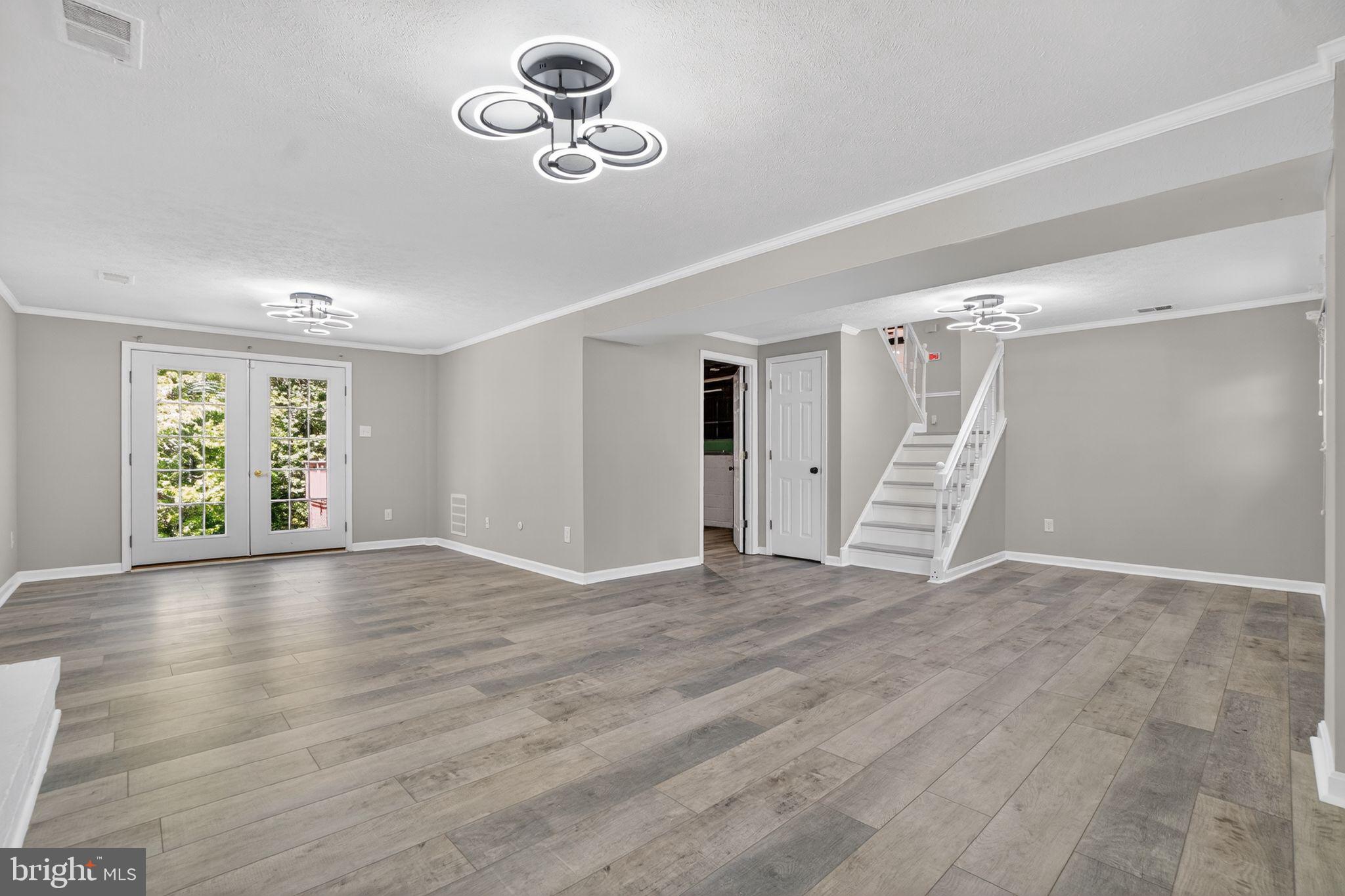 CLARKS RUN - Residential