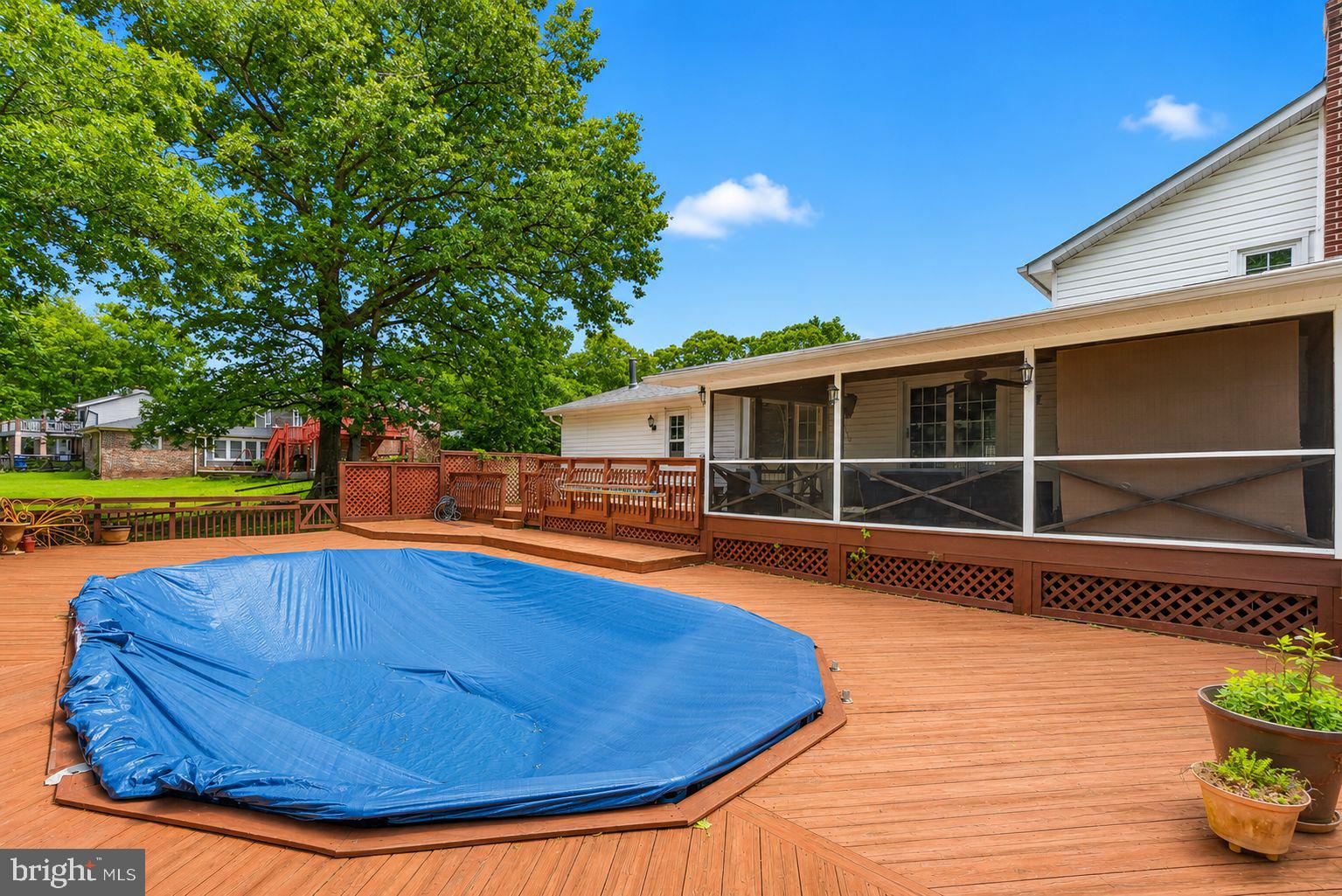 CLARKS RUN - Residential