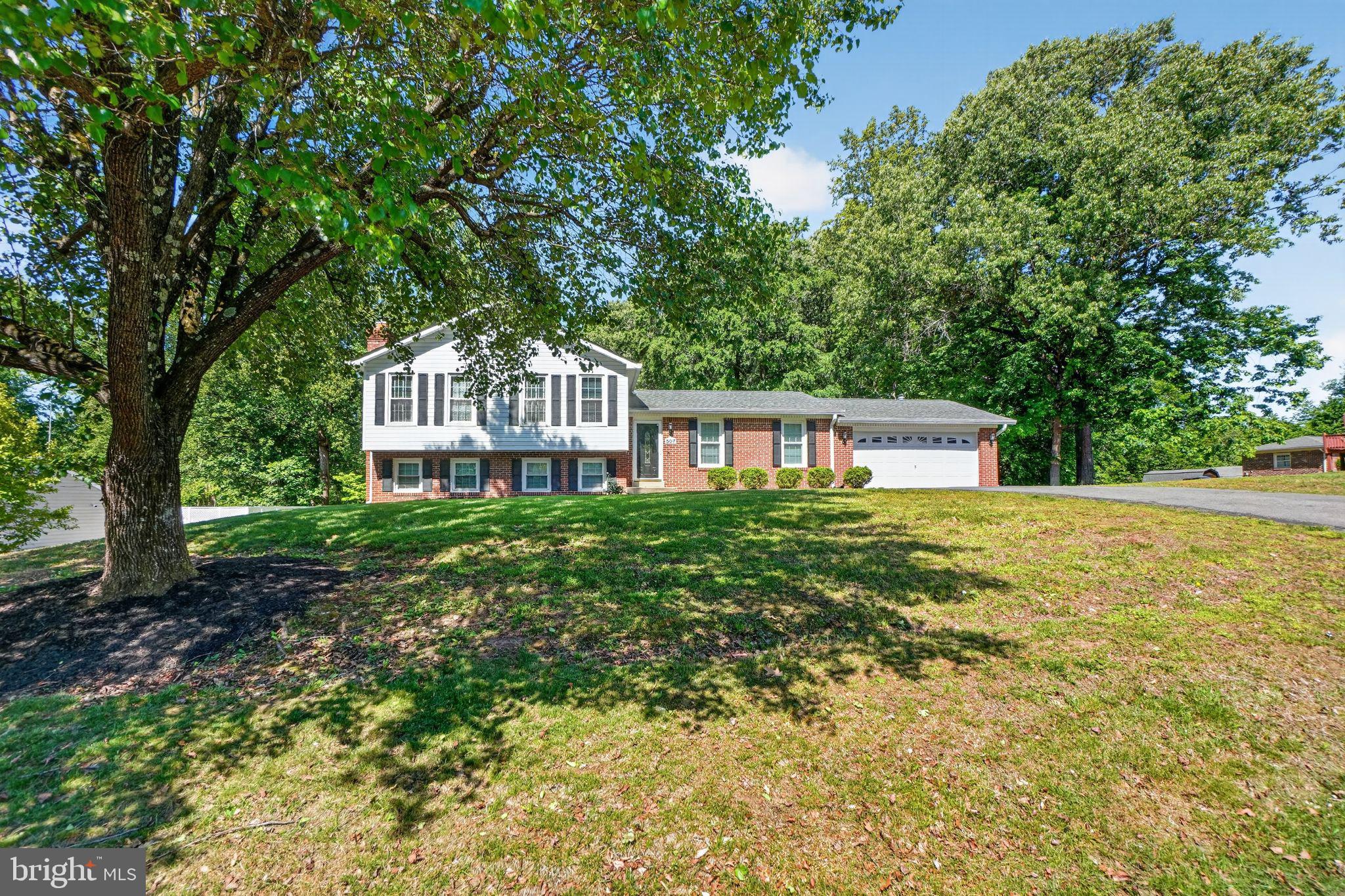 CLARKS RUN - Residential
