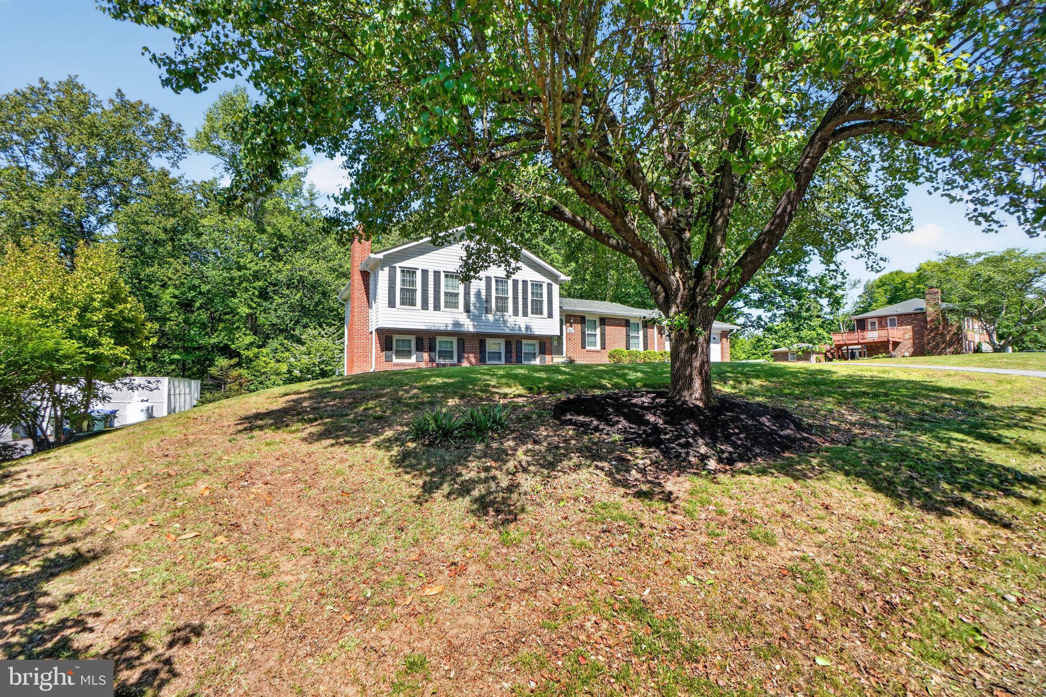 CLARKS RUN - Residential