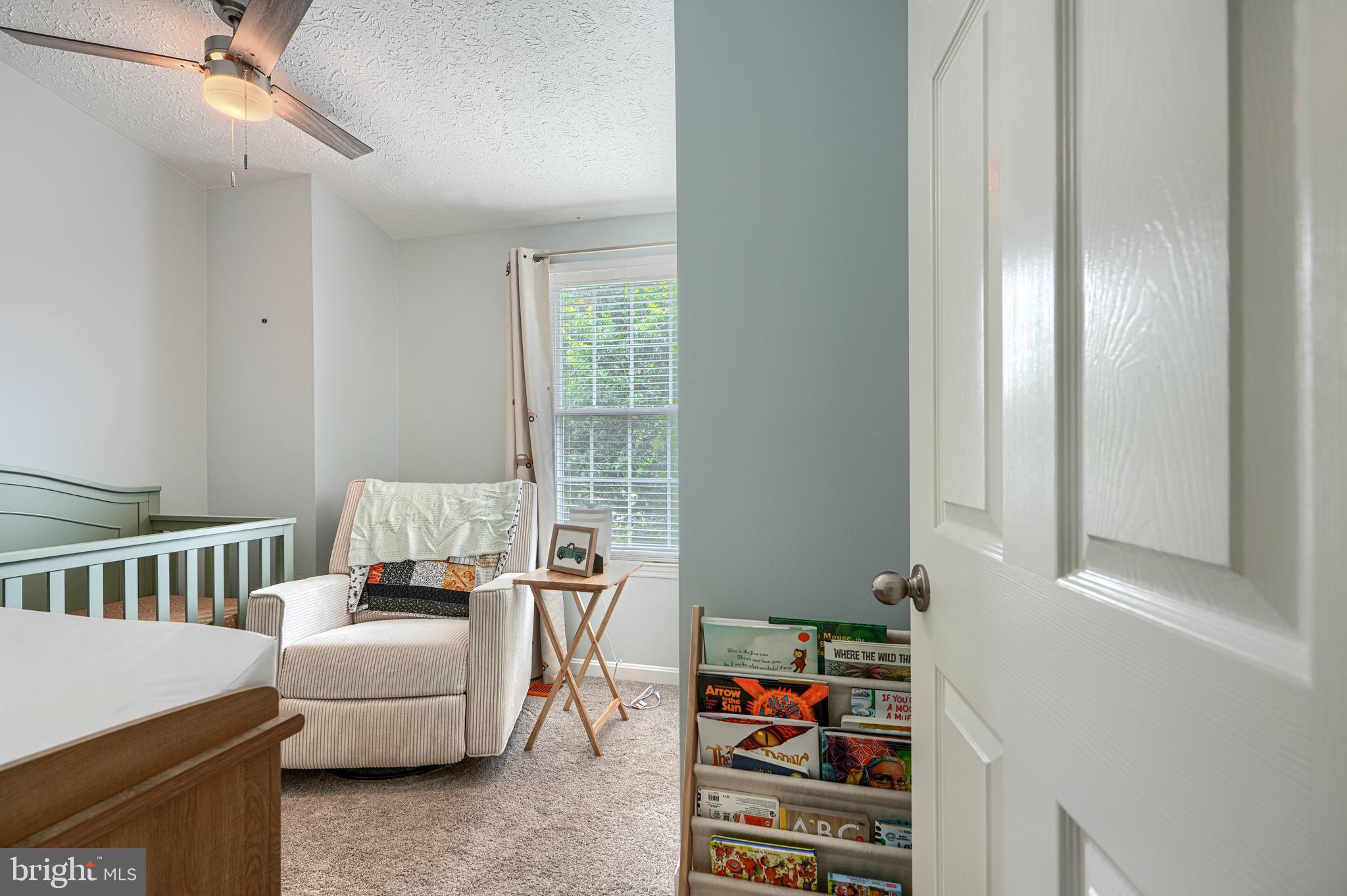 CONSTANT FRIENDSHIP - Residential