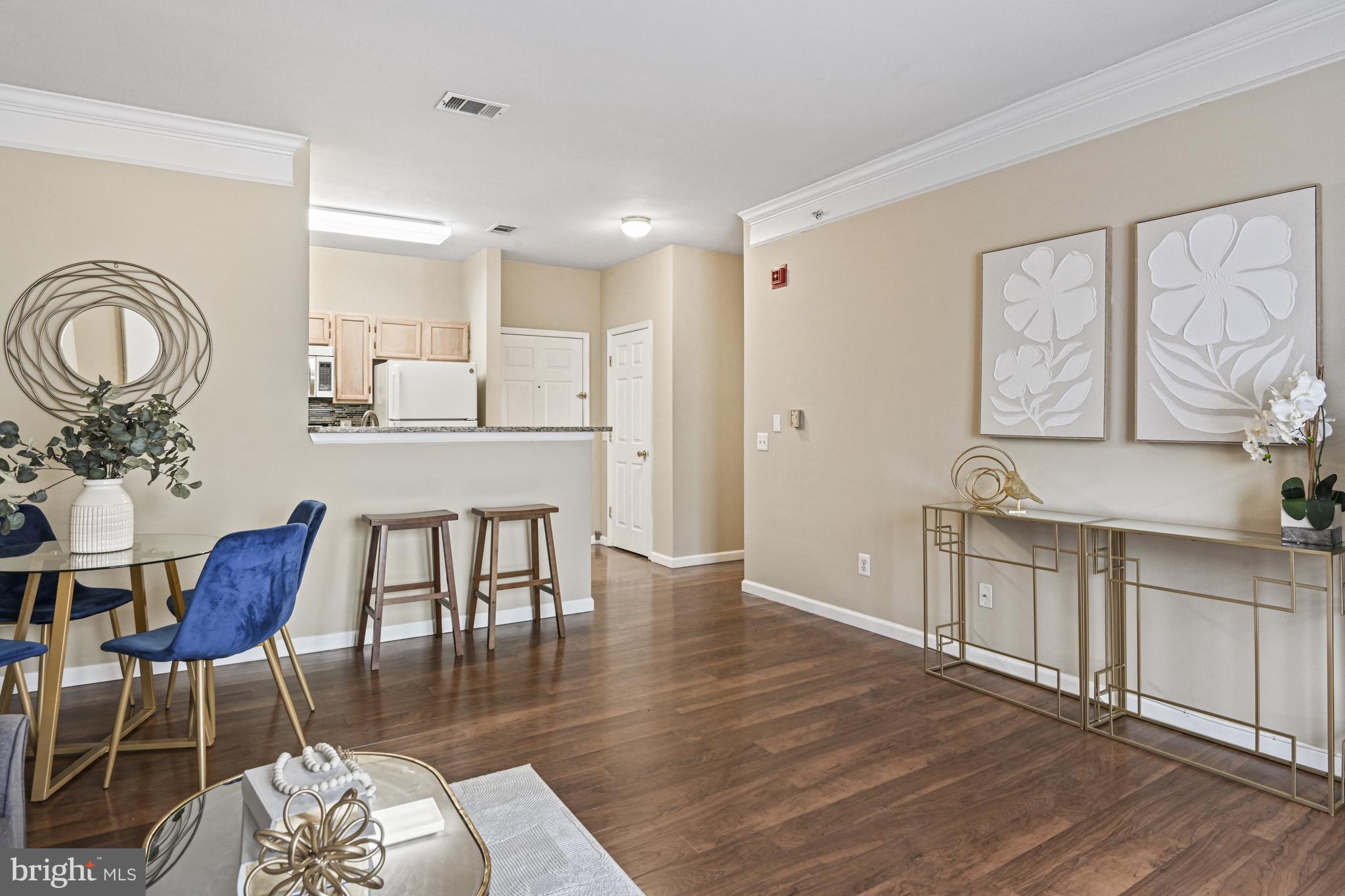 GATES OF MCLEAN - Residential