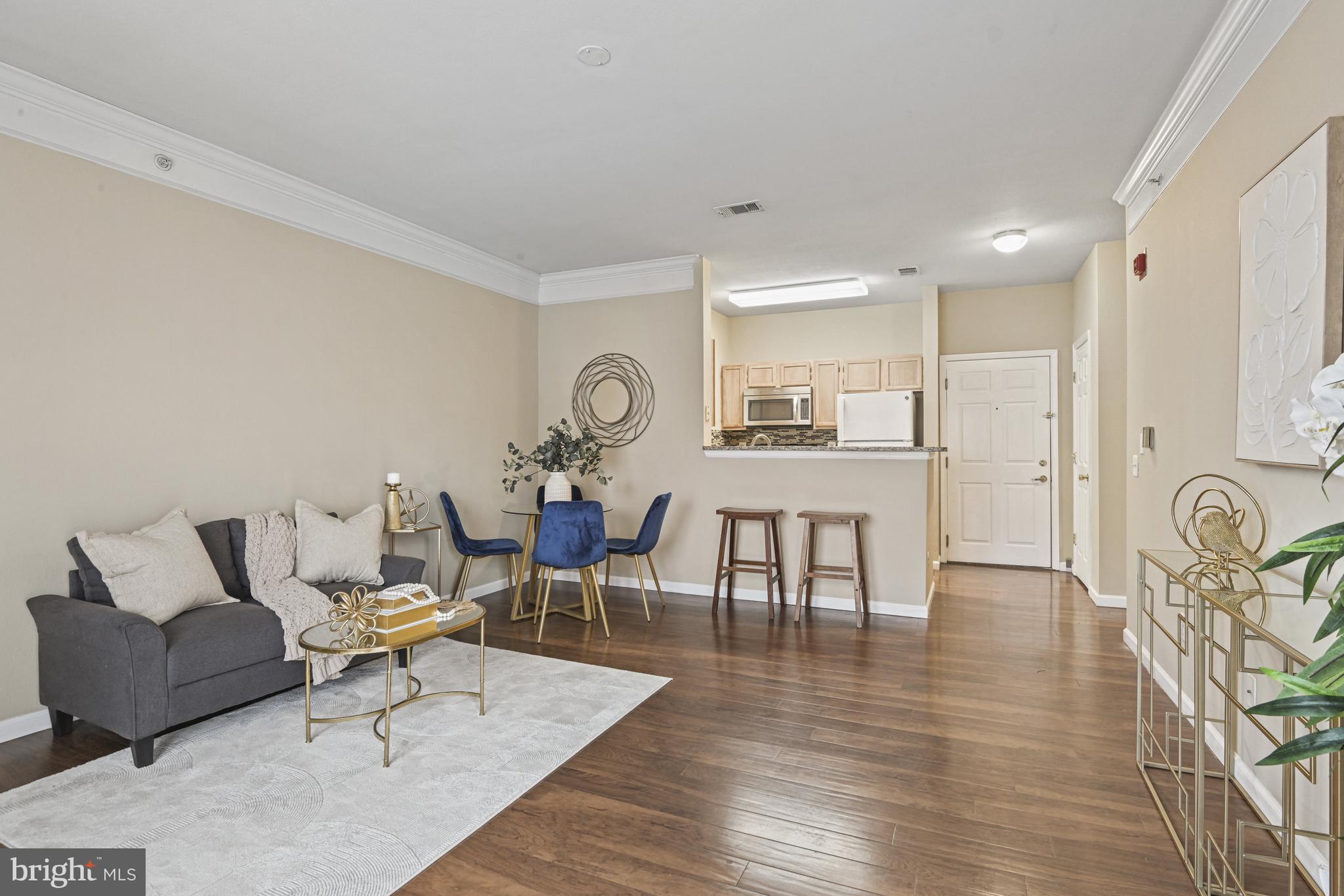 GATES OF MCLEAN - Residential