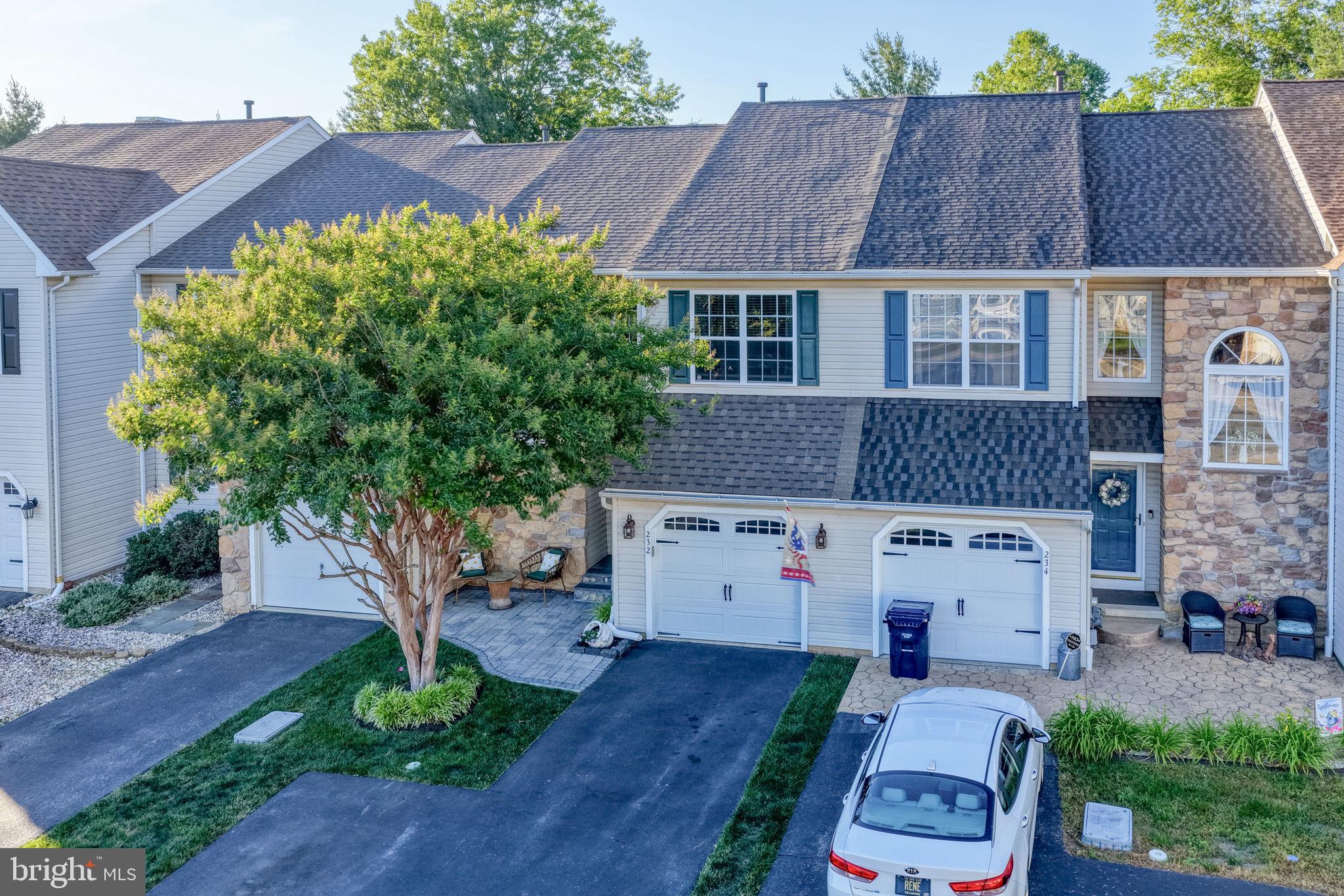 WOODS AT LAKESIDE - Residential