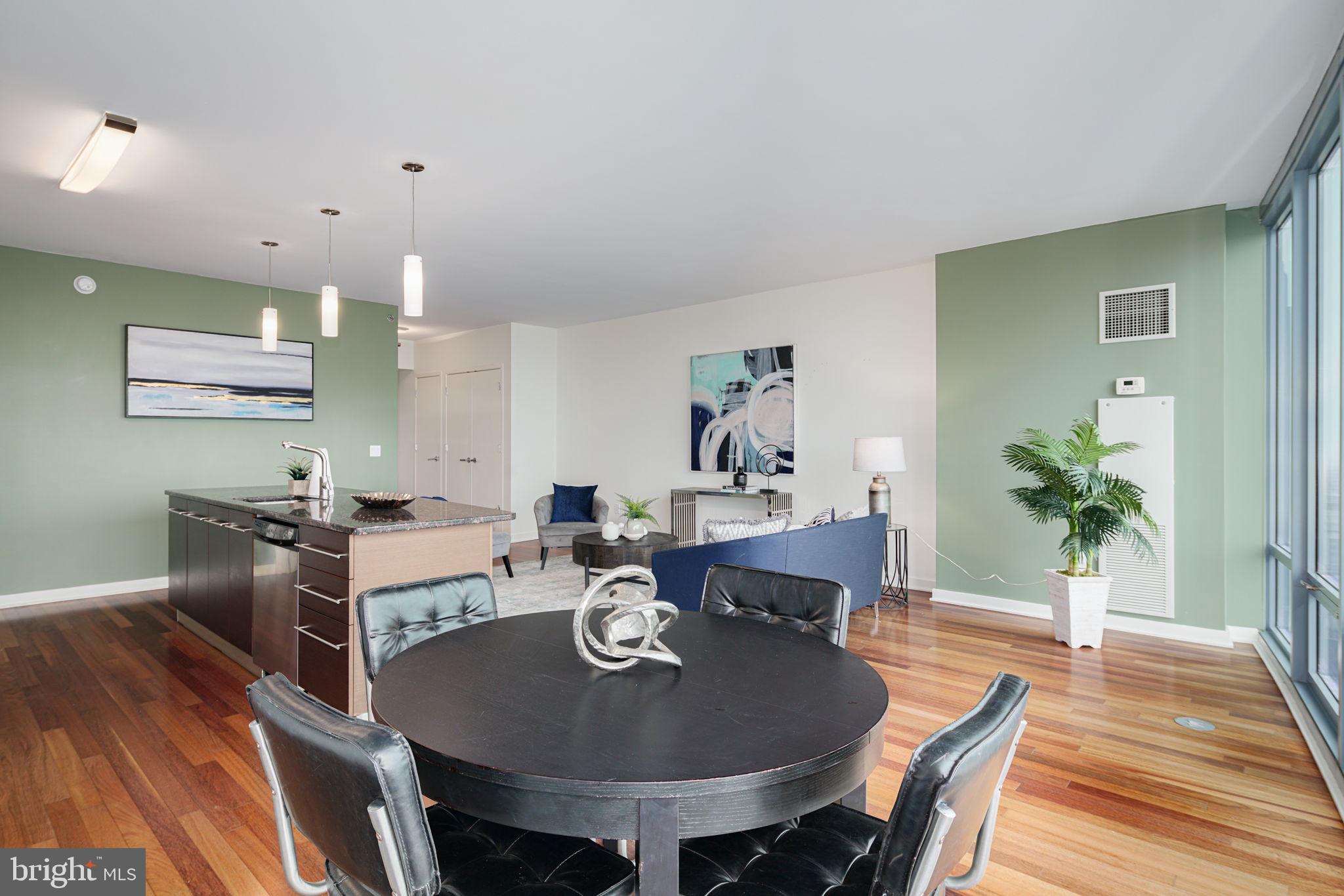 RITTENHOUSE SQUARE - Residential
