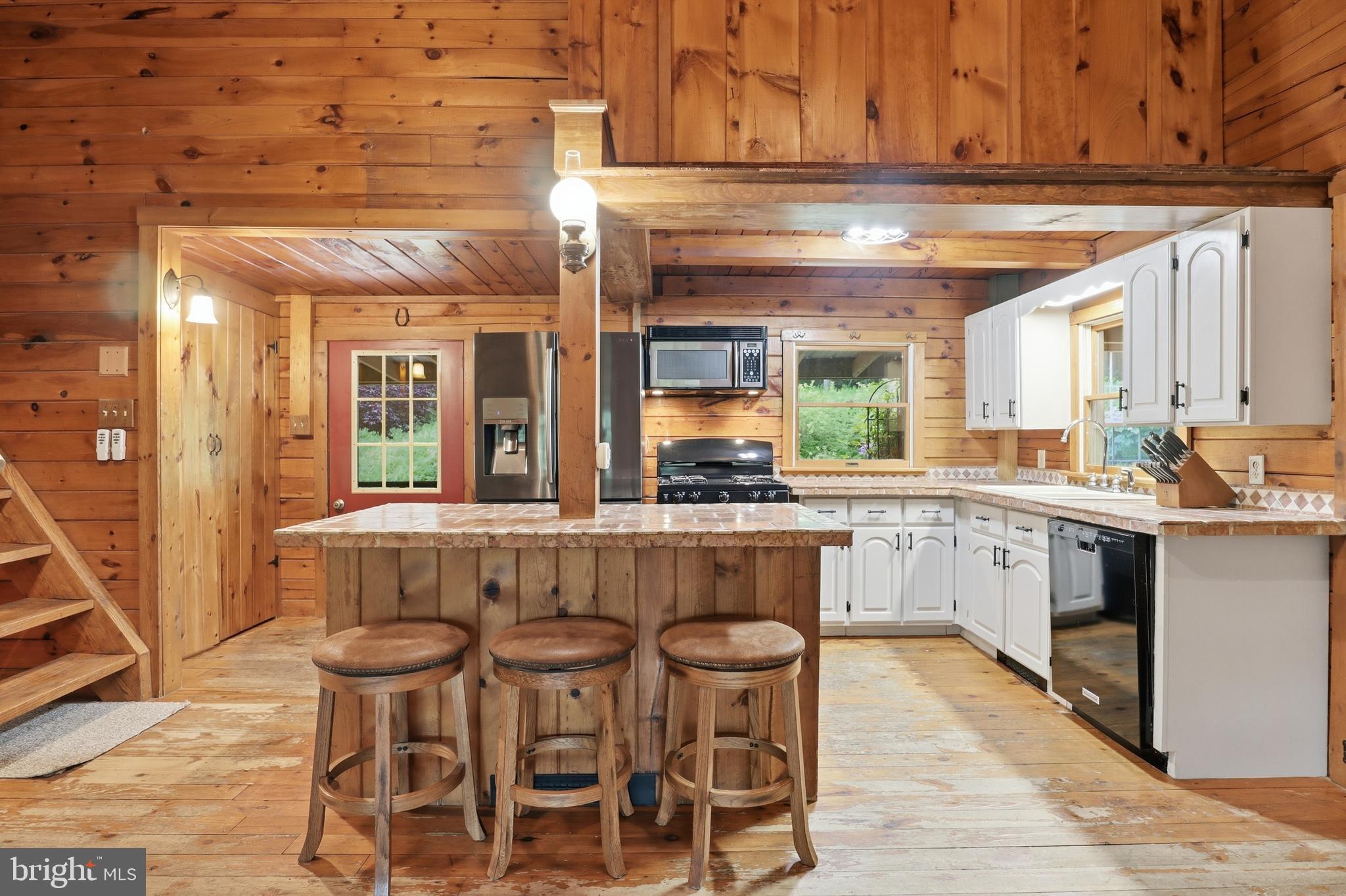 WINDSOR TWP - Residential