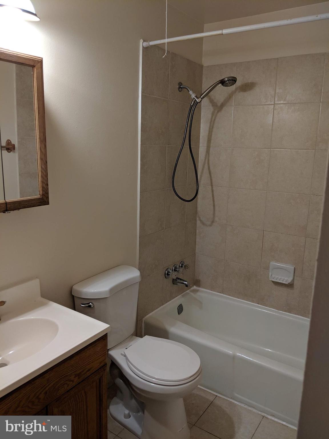 NEWINGTON STATION - Residential Lease