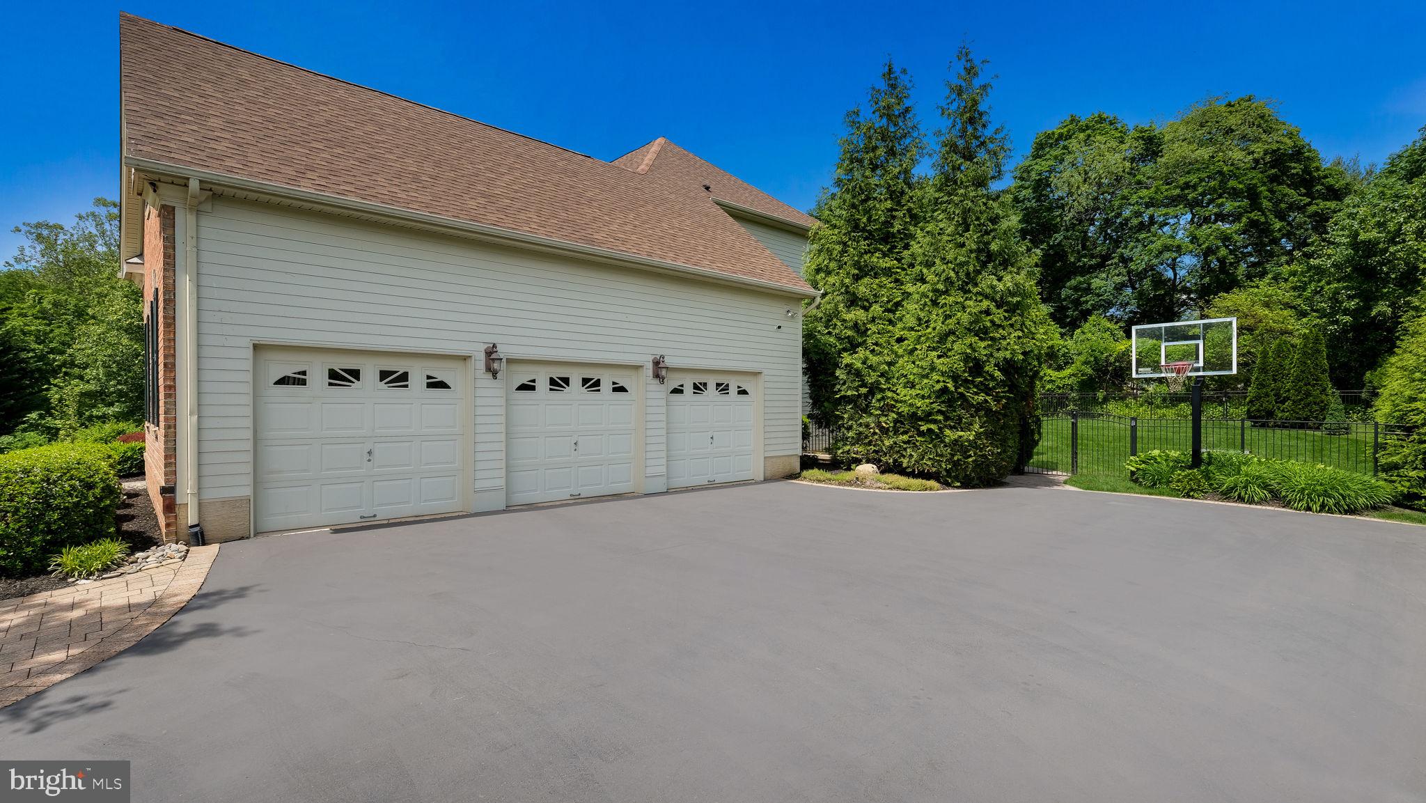 SPRING VALLEY ESTATES - Residential