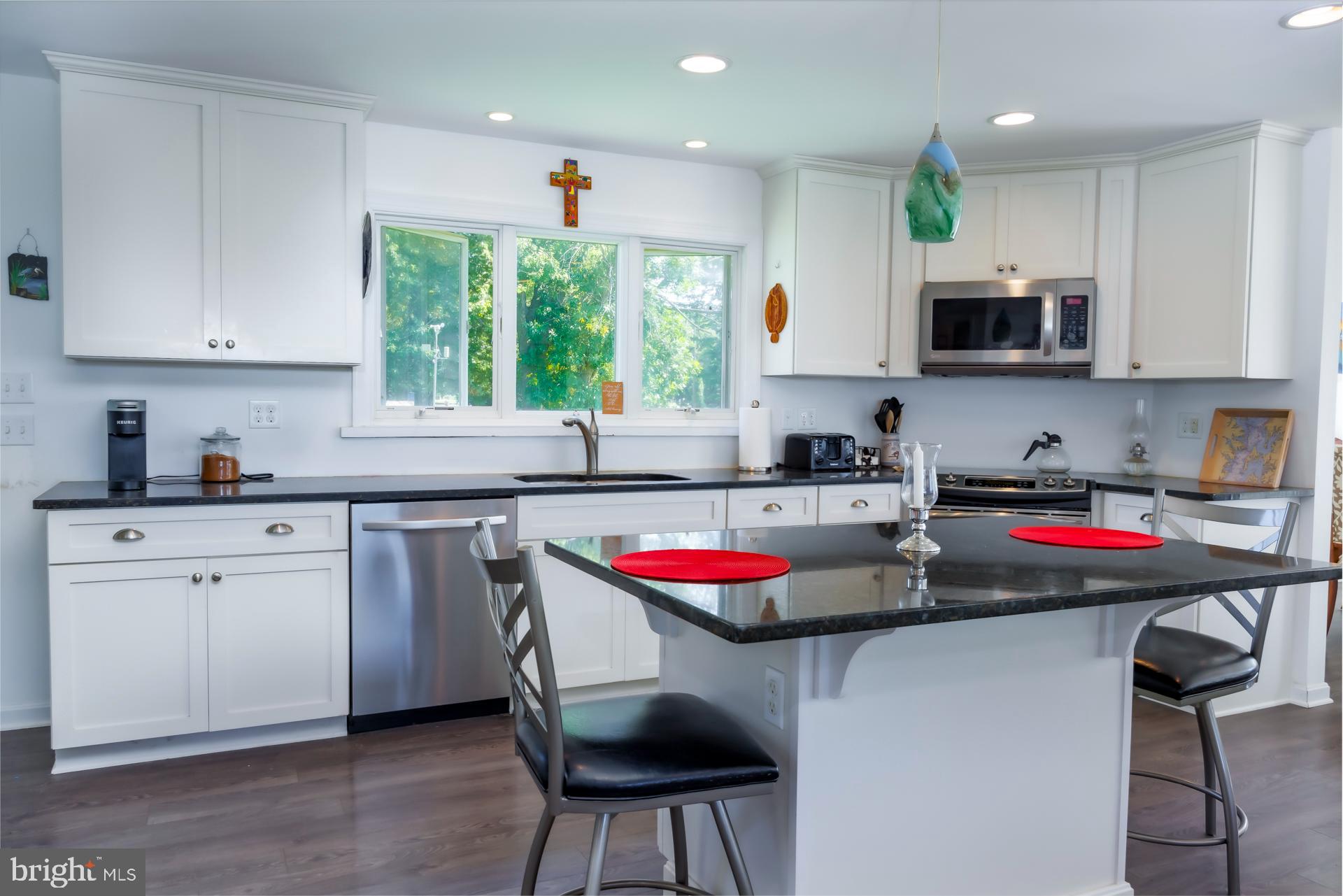 KENT ISLAND ESTATES - Residential