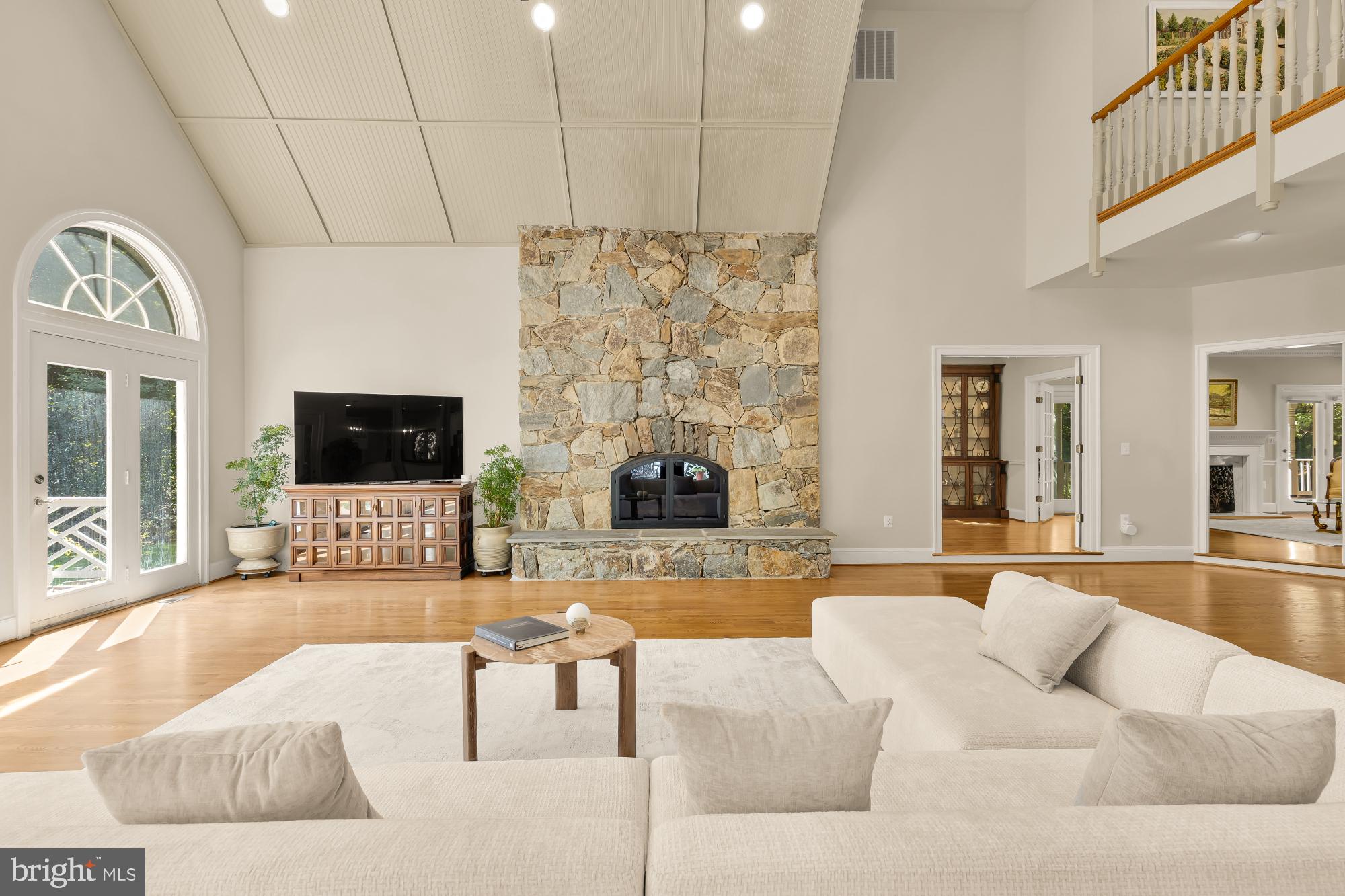 DARNESTOWN HILLS - Residential