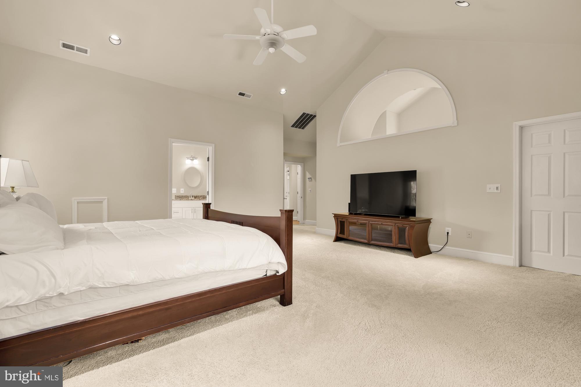 DARNESTOWN HILLS - Residential