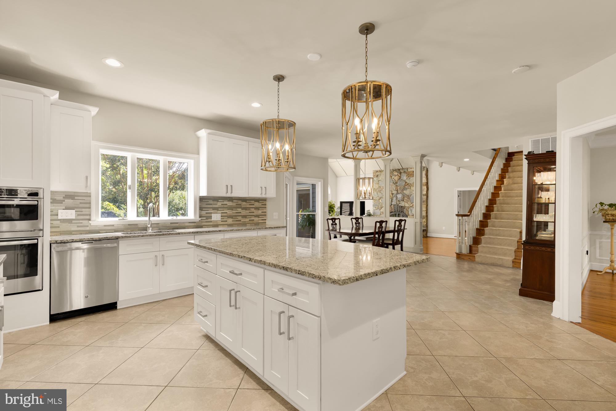 DARNESTOWN HILLS - Residential