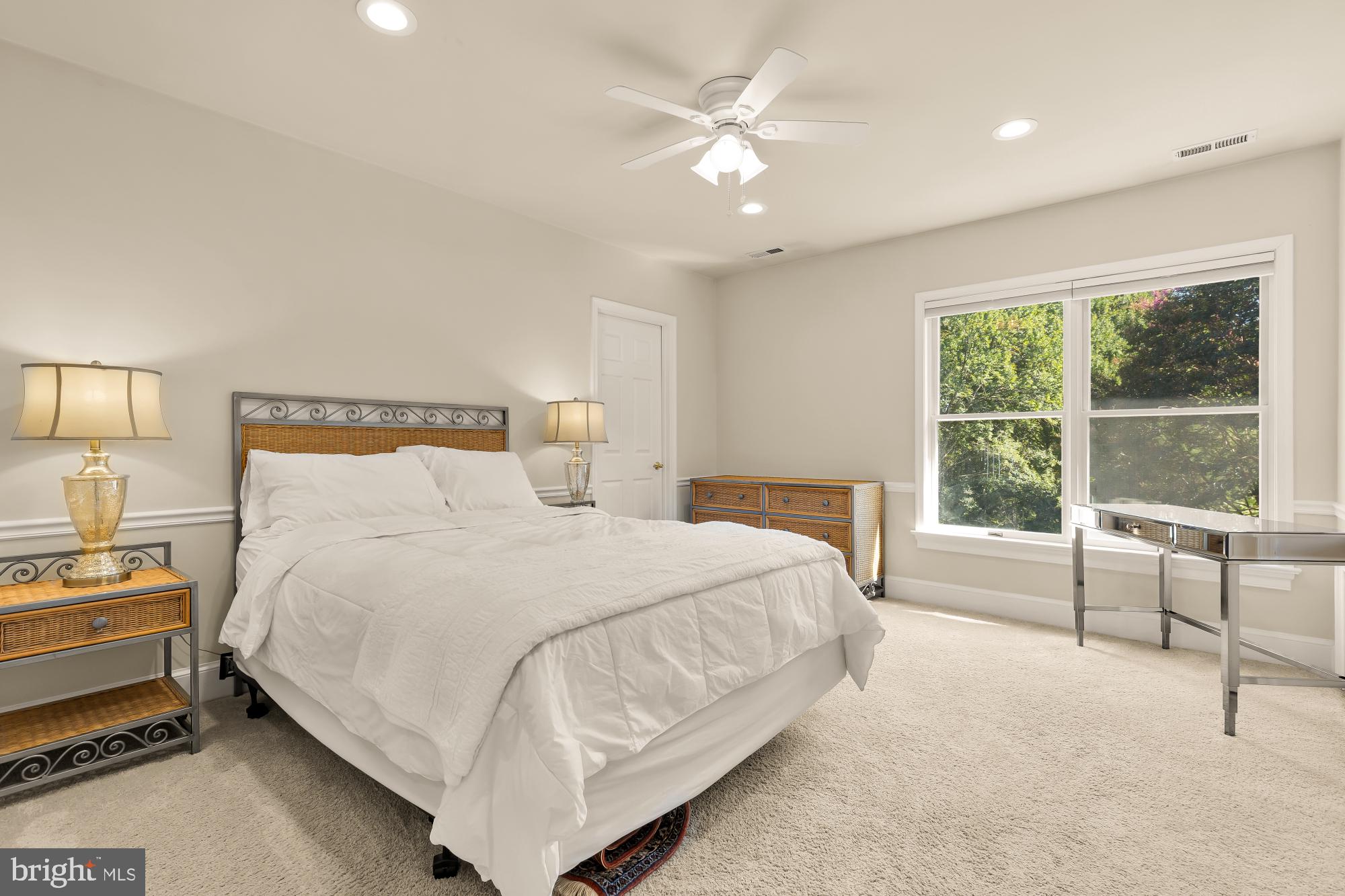 DARNESTOWN HILLS - Residential