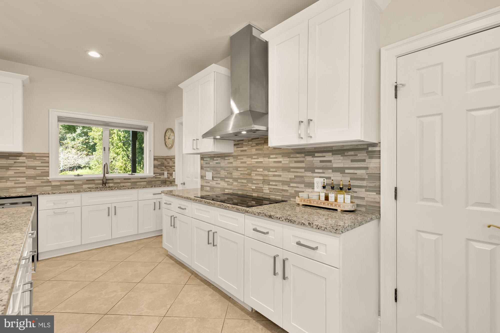 DARNESTOWN HILLS - Residential